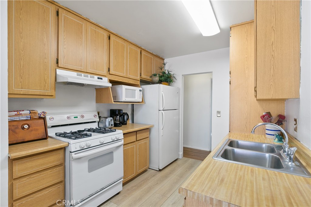 3178 W Lindacita Lane