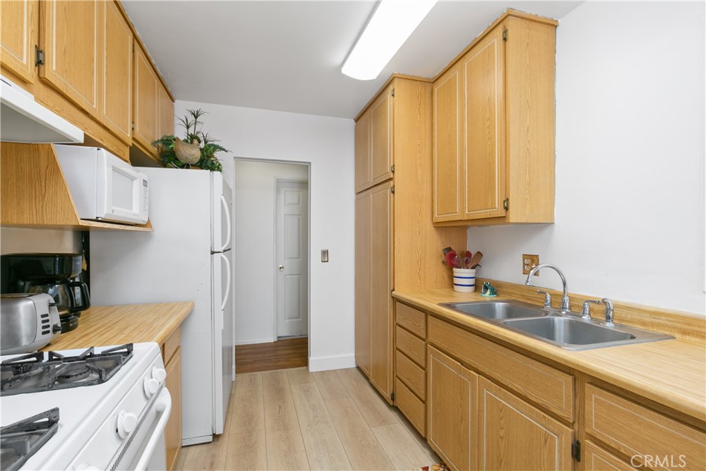 3178 W Lindacita Lane