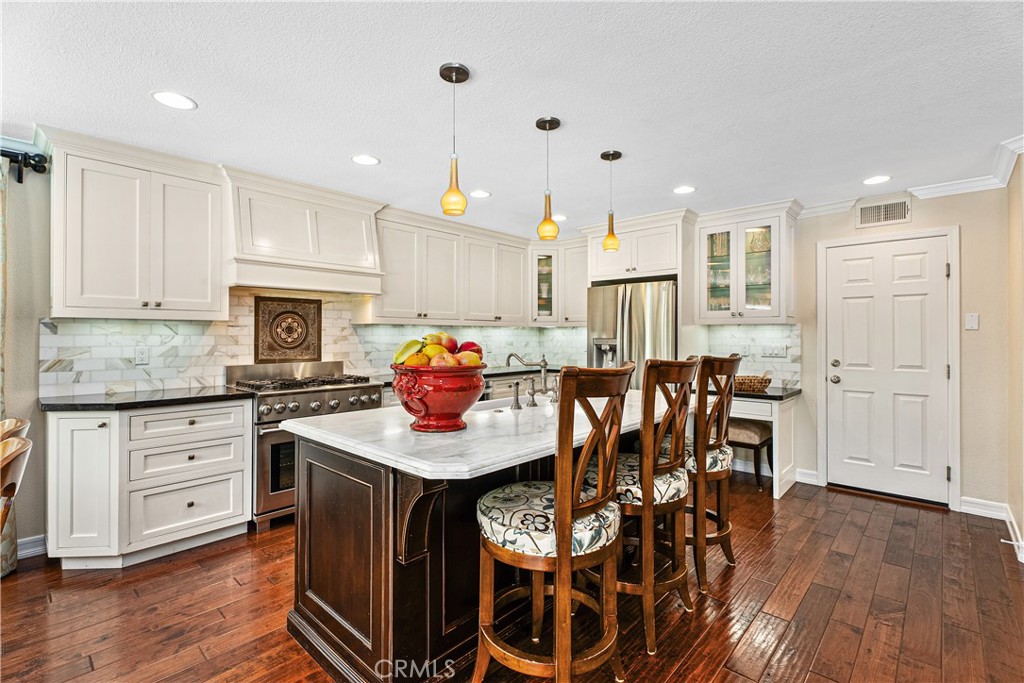 20222 Colonial Circle