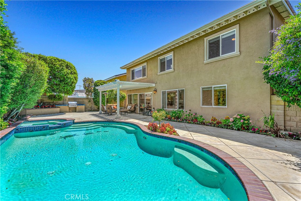 20222 Colonial Circle