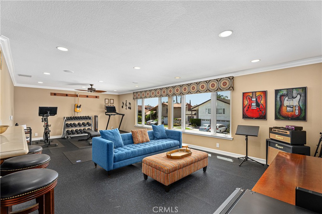 20222 Colonial Circle