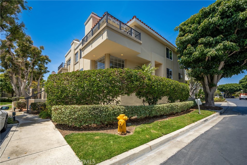 19431 Merion Circle