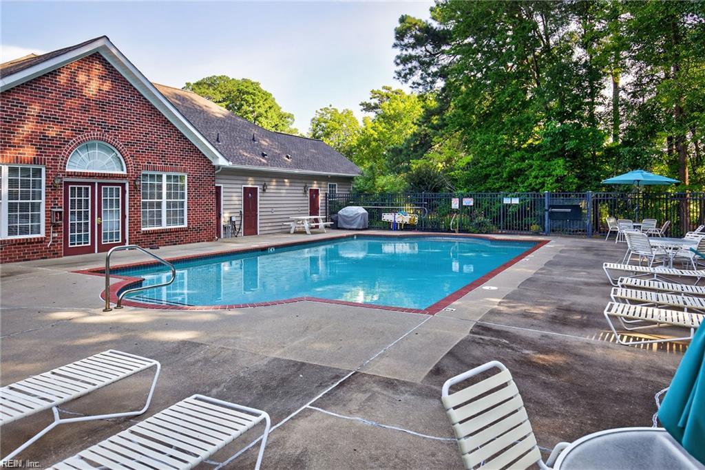 111 Hautz WAY