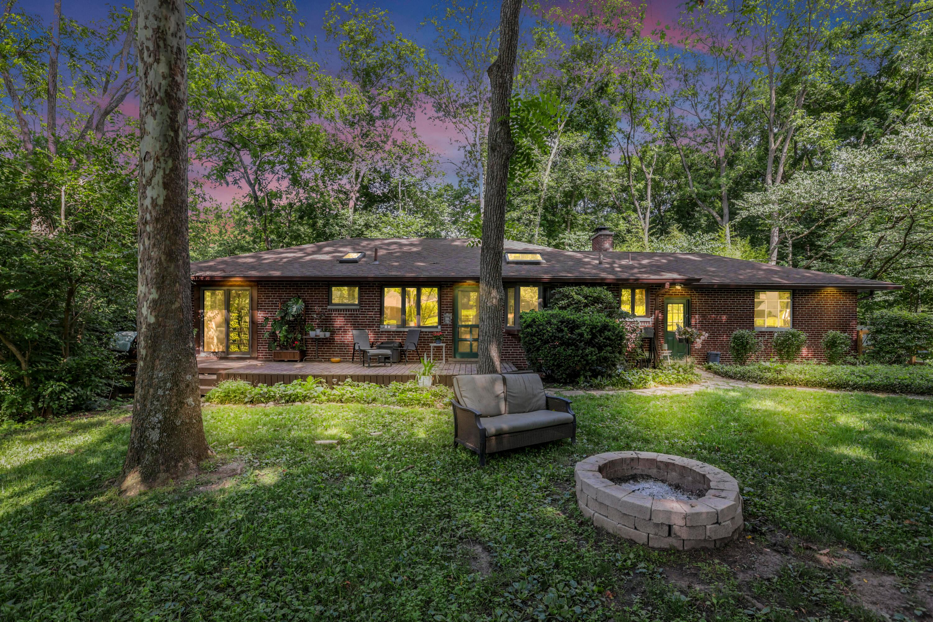 5904 Beechview Drive E