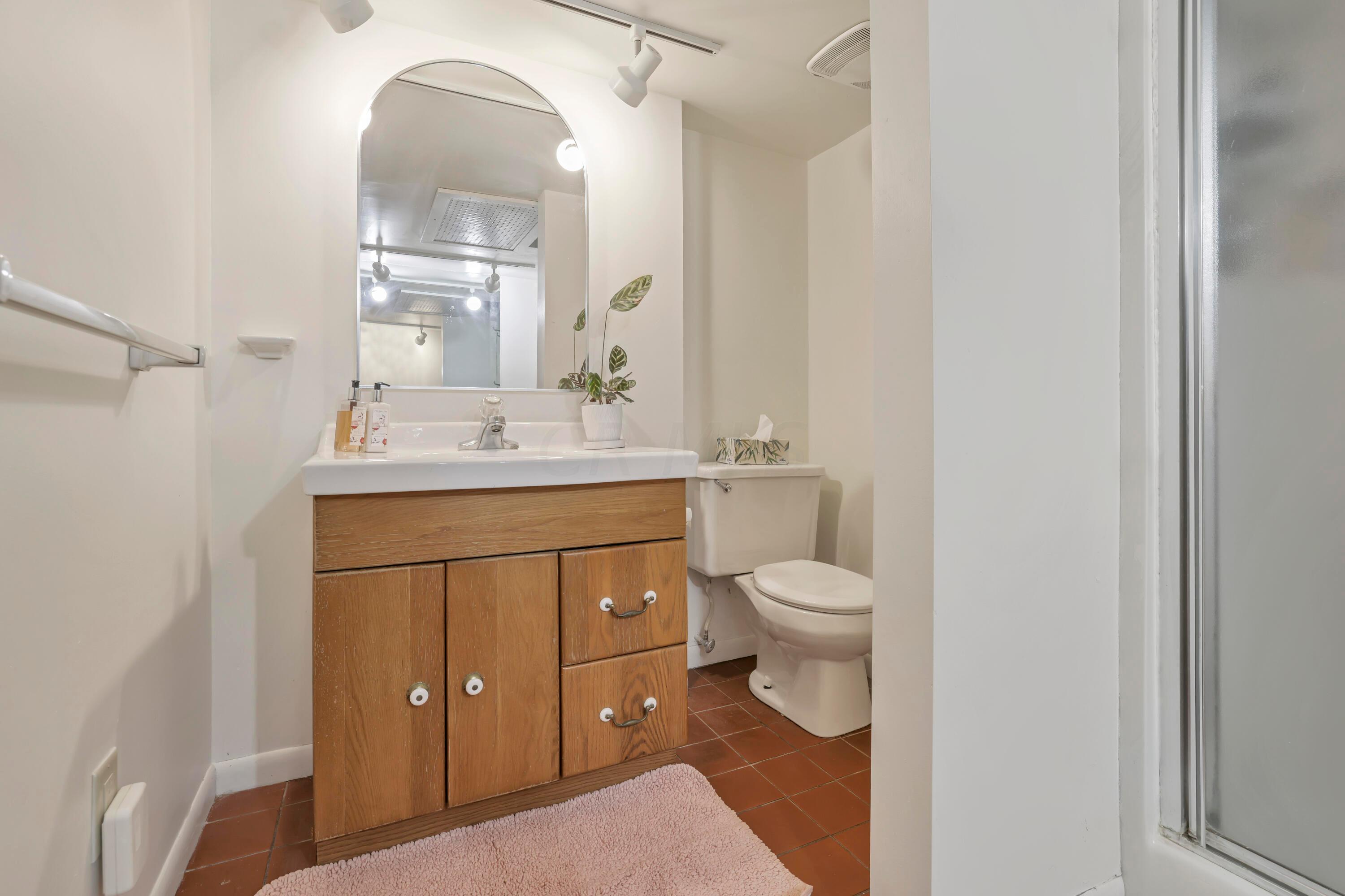 5904 Beechview Drive E