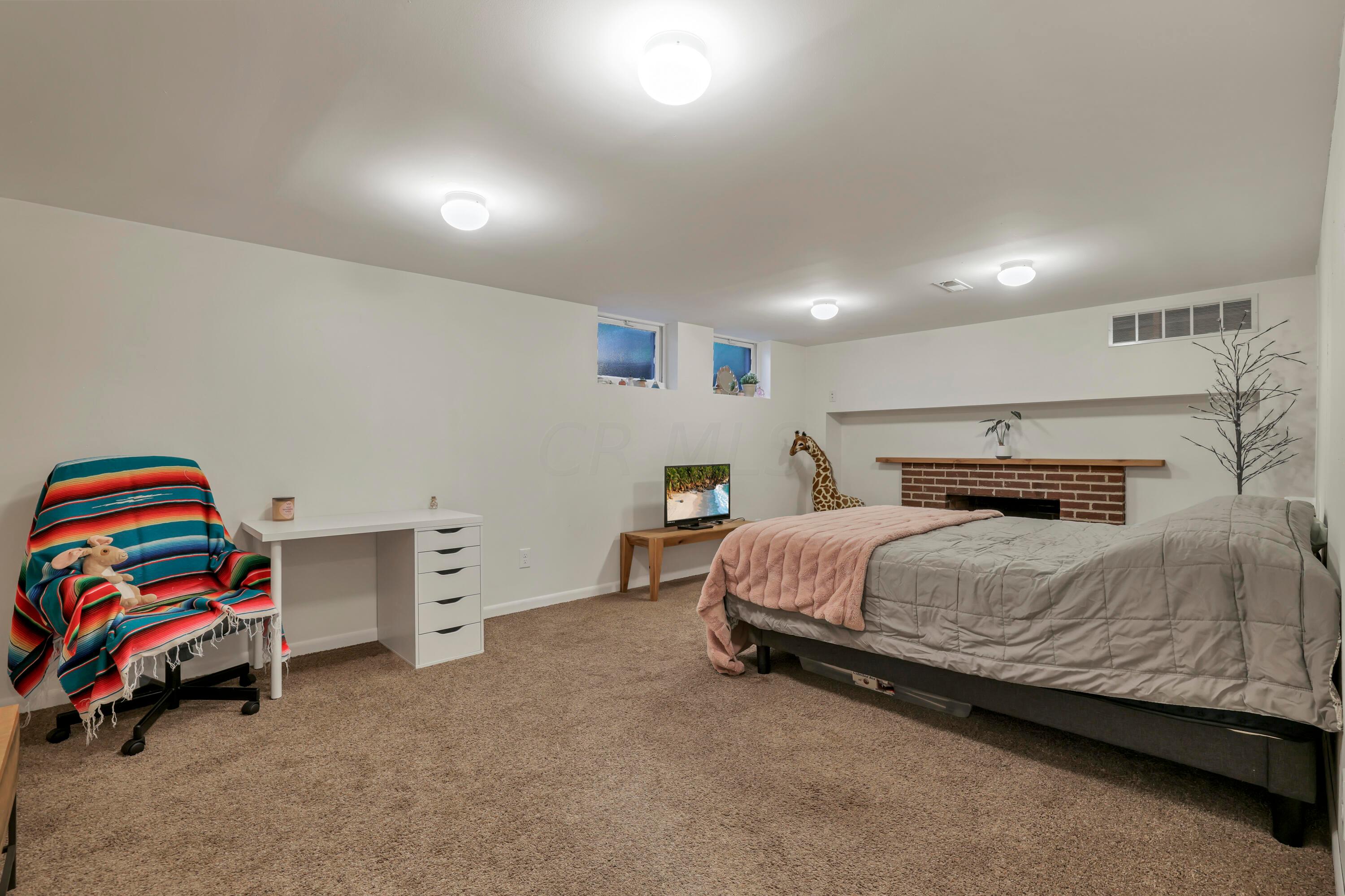 5904 Beechview Drive E