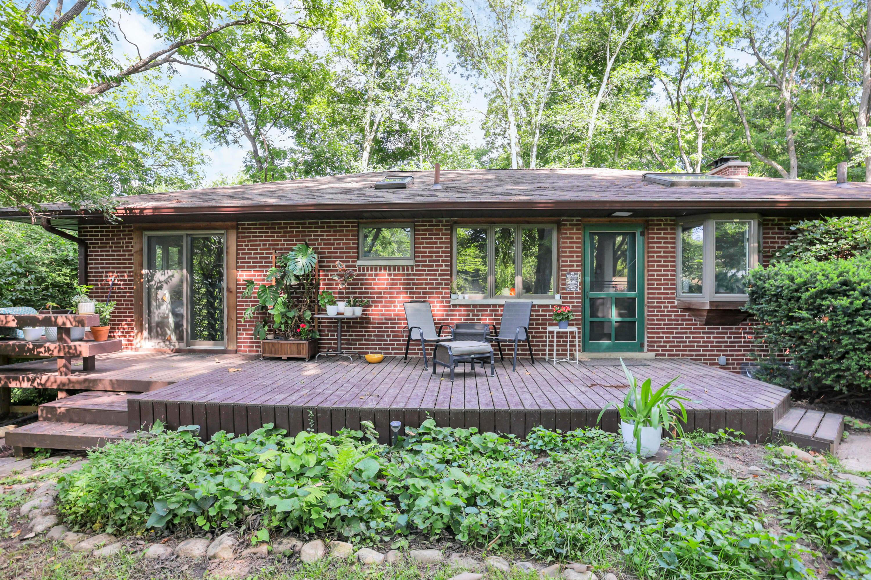 5904 Beechview Drive E