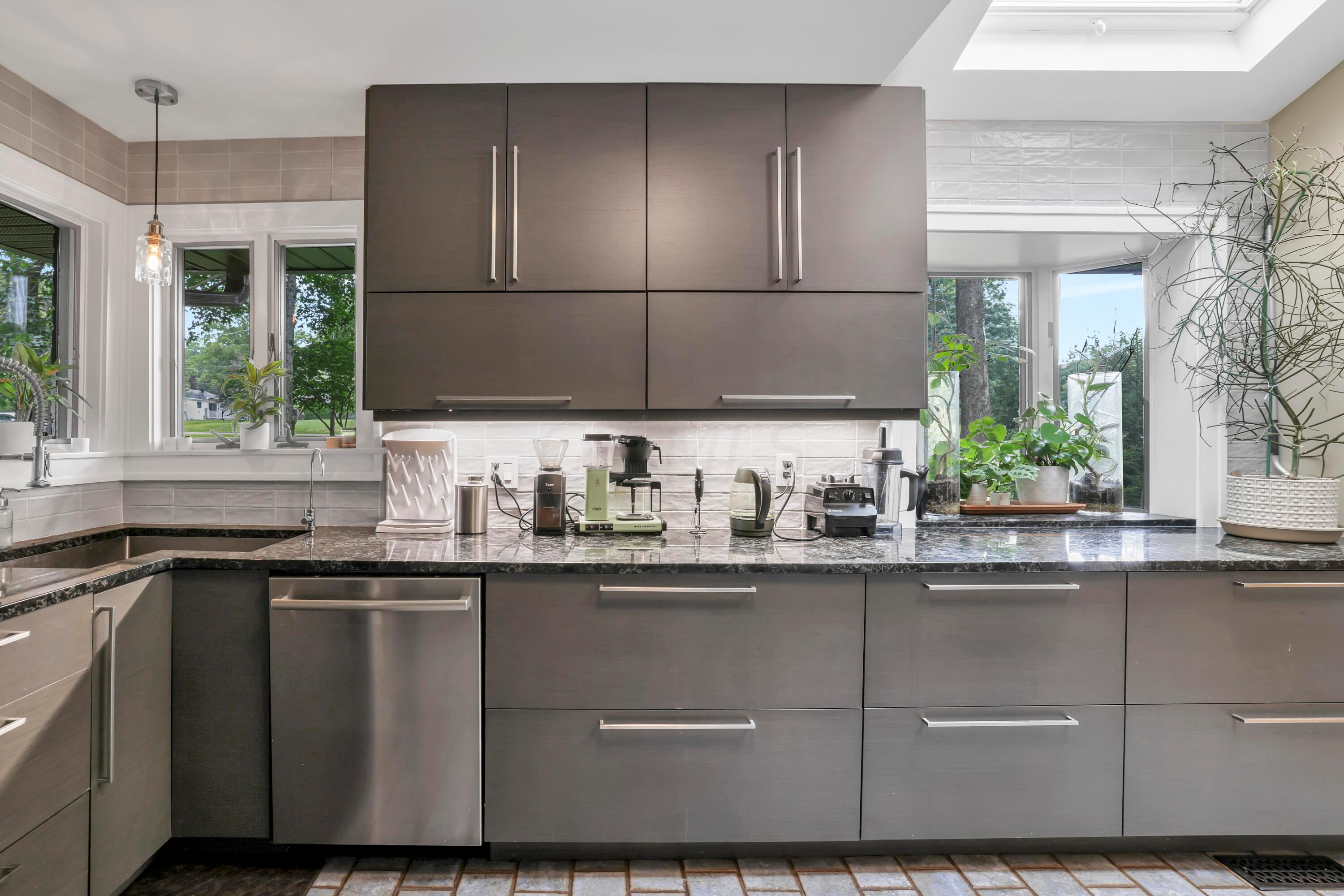 5904 Beechview Drive E