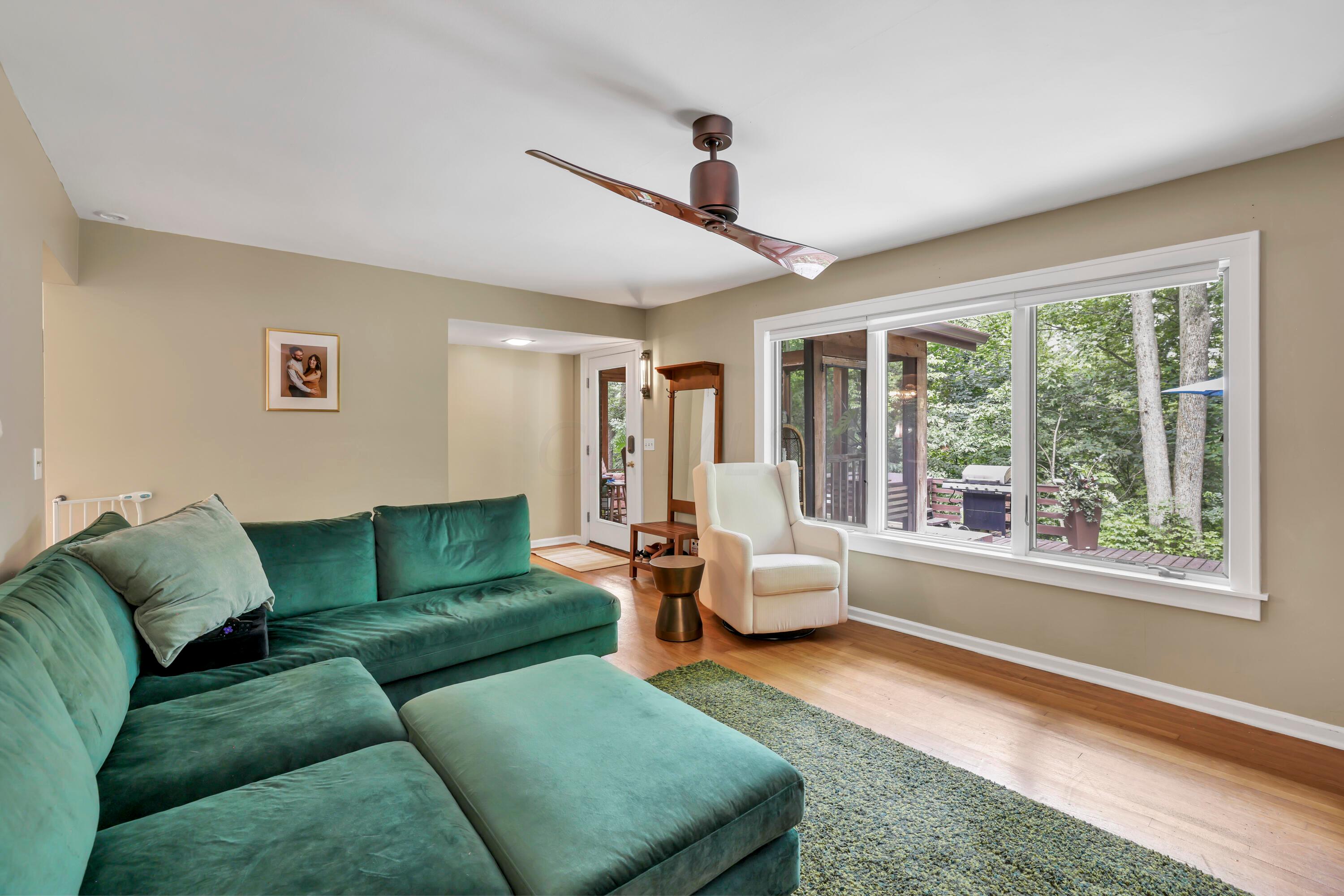 5904 Beechview Drive E