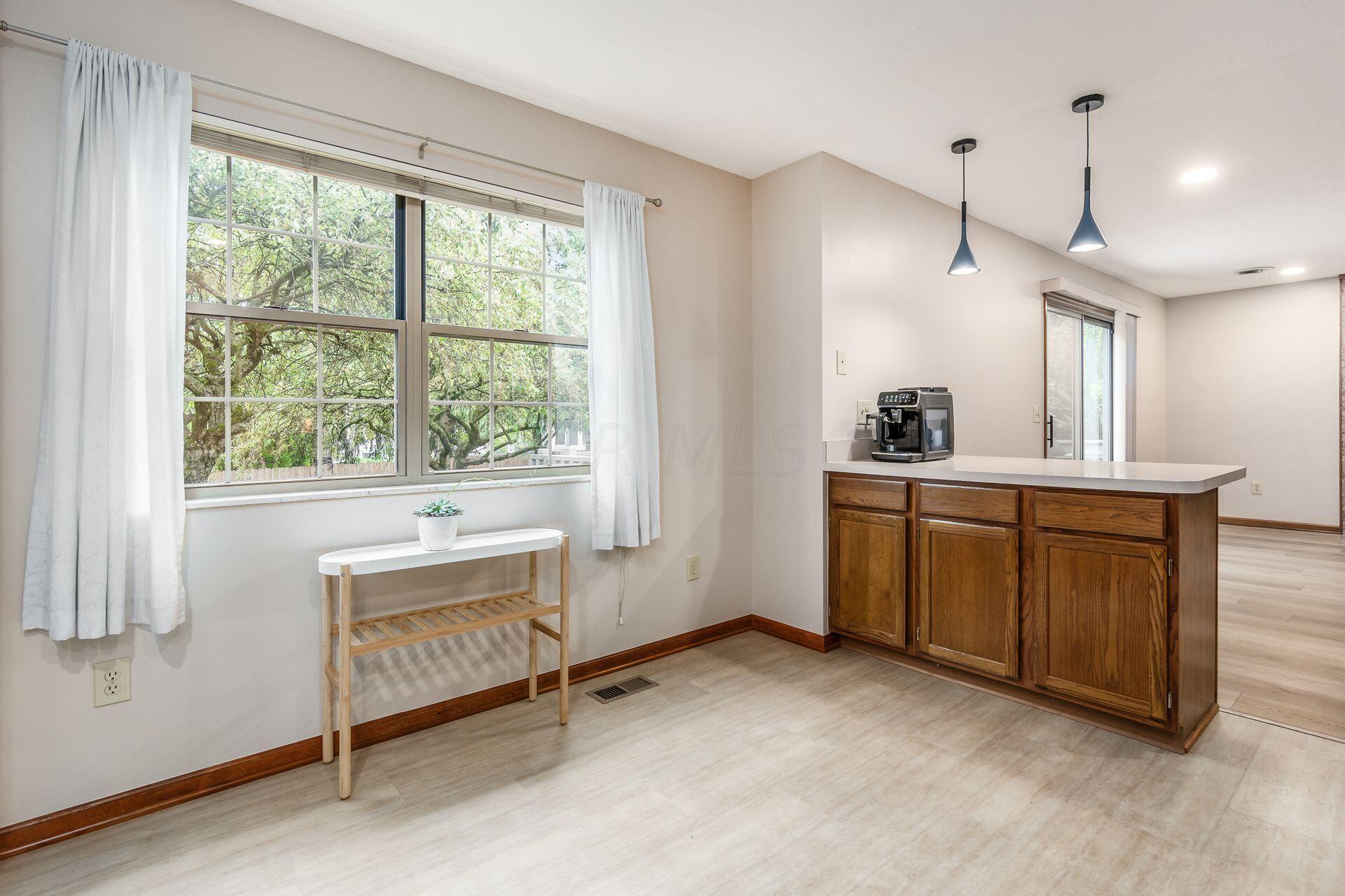 3741 Pleasantbrook Drive