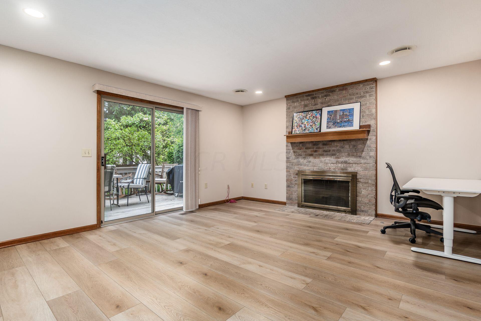 3741 Pleasantbrook Drive