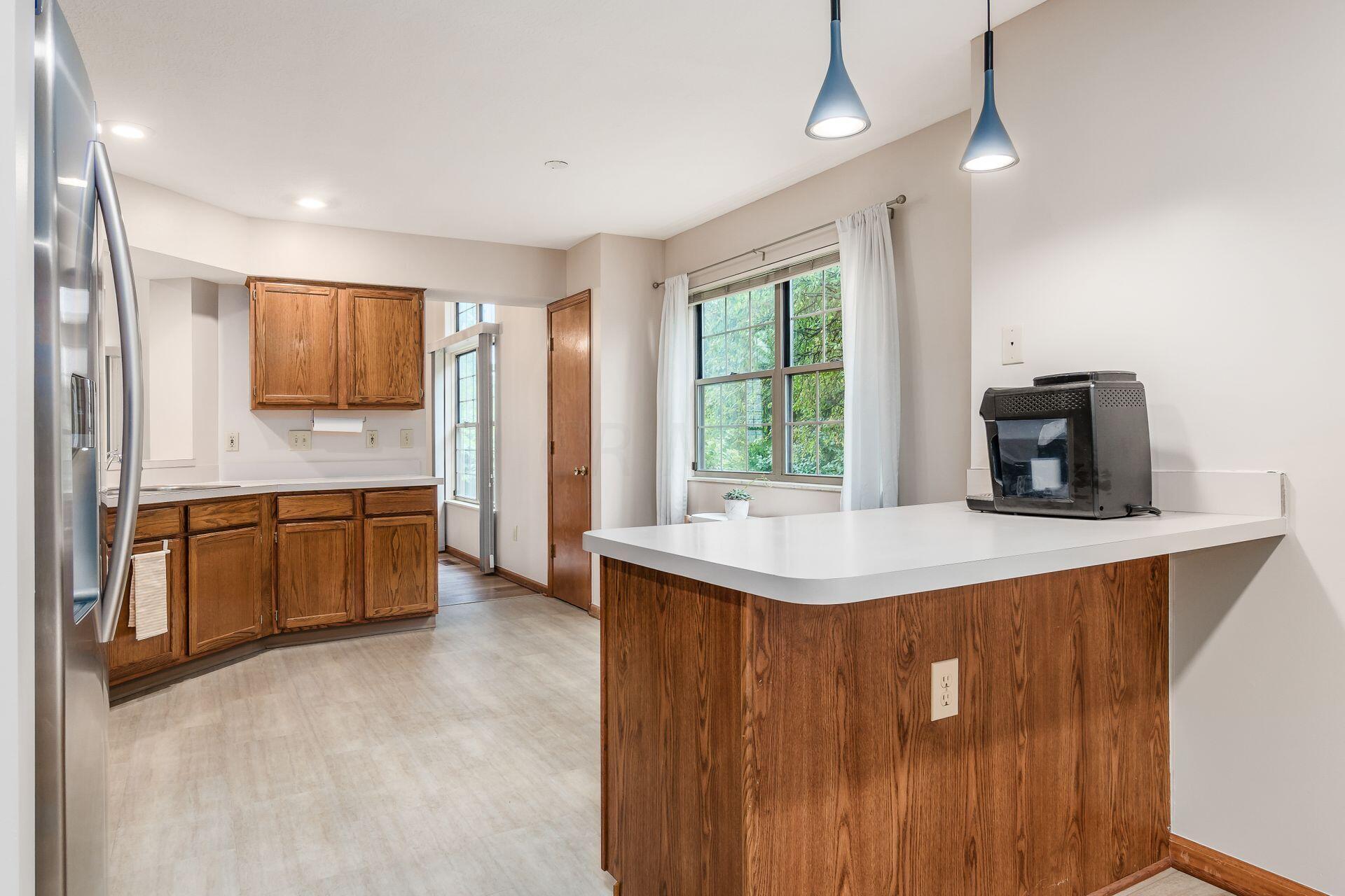 3741 Pleasantbrook Drive