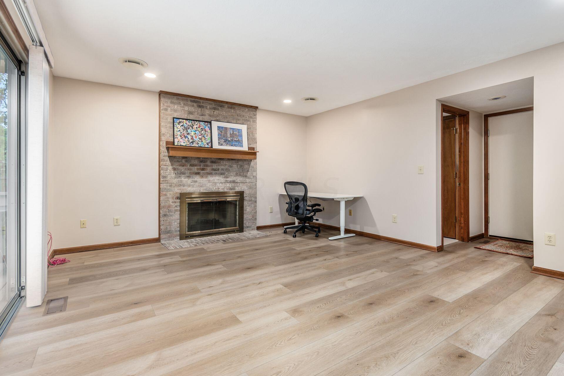 3741 Pleasantbrook Drive