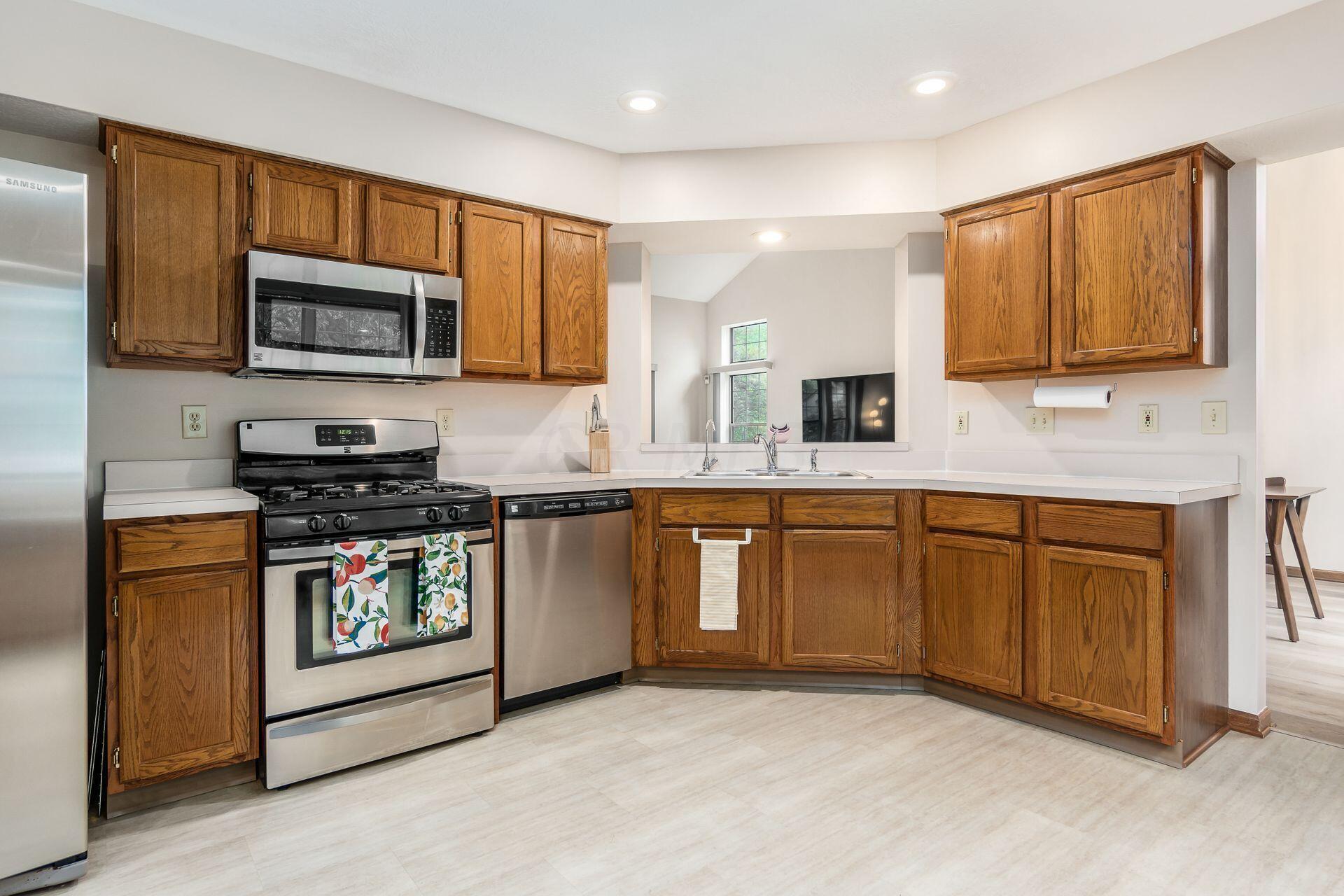 3741 Pleasantbrook Drive