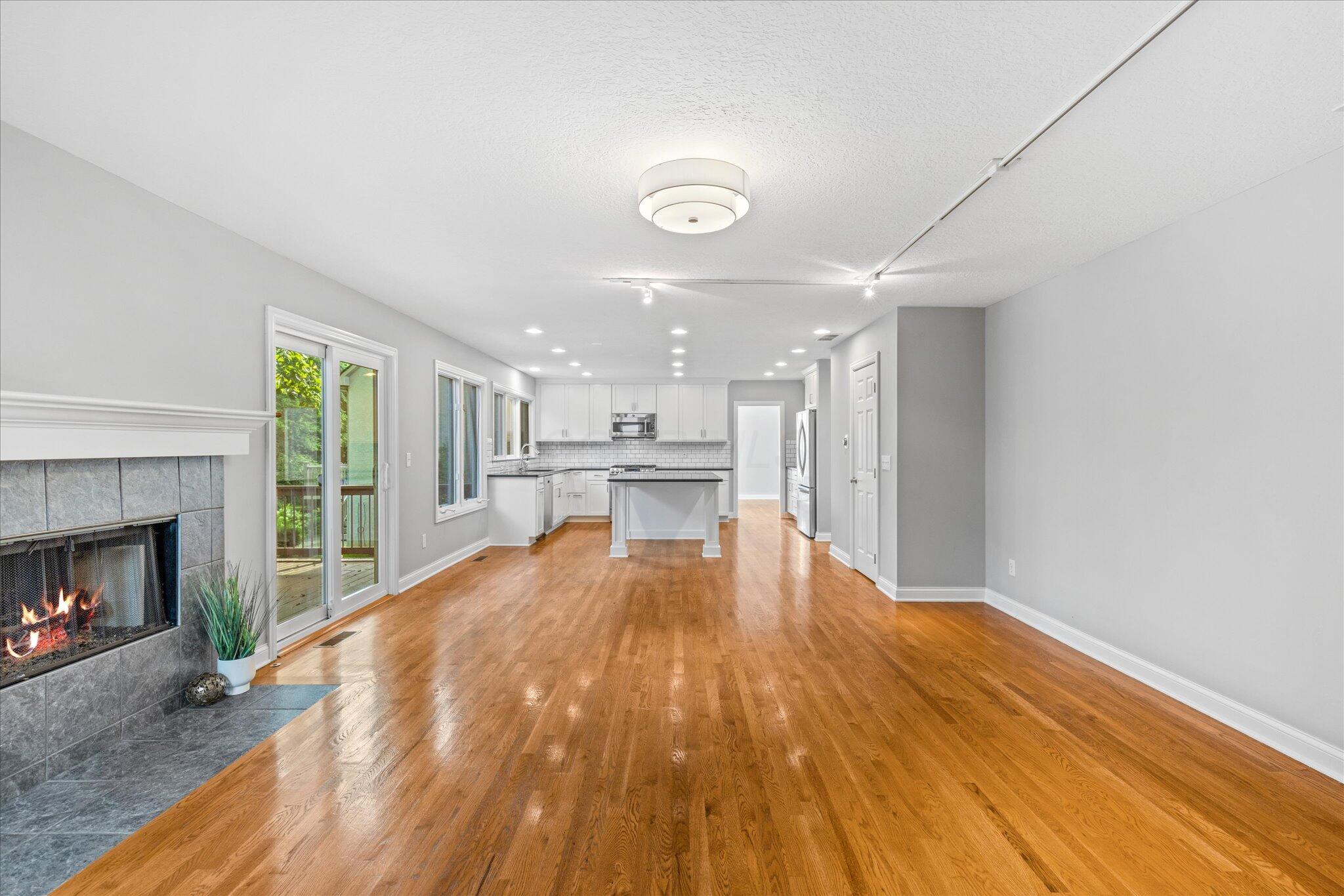 962 Augusta Glen Drive