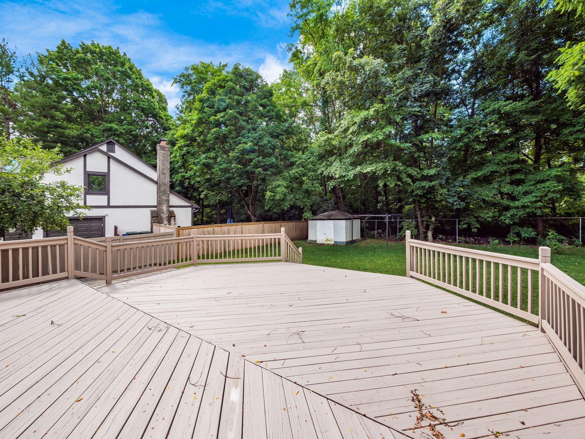 259 Autumn Leaf Court