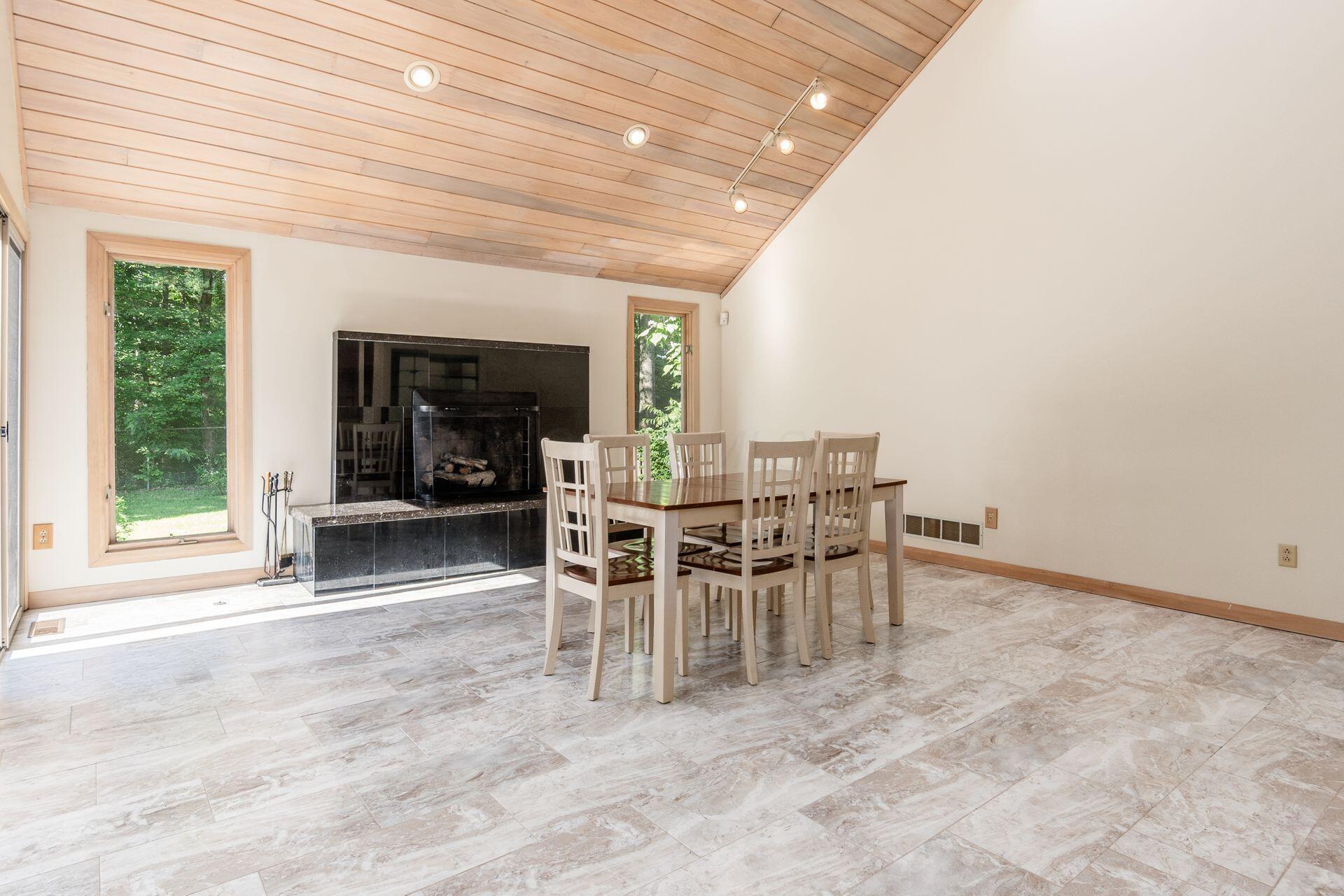 259 Autumn Leaf Court