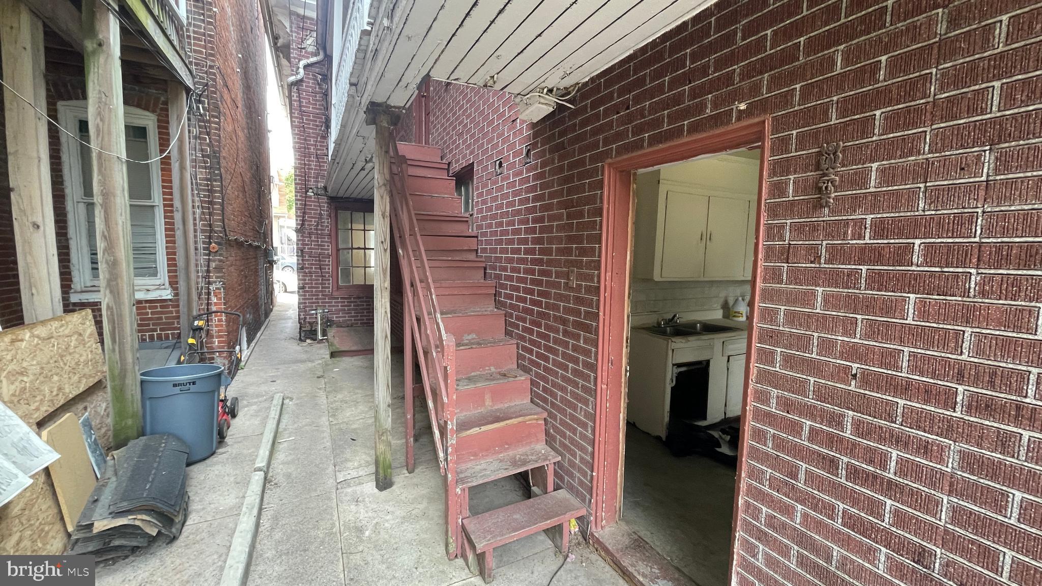 506 W PRINCESS STREET