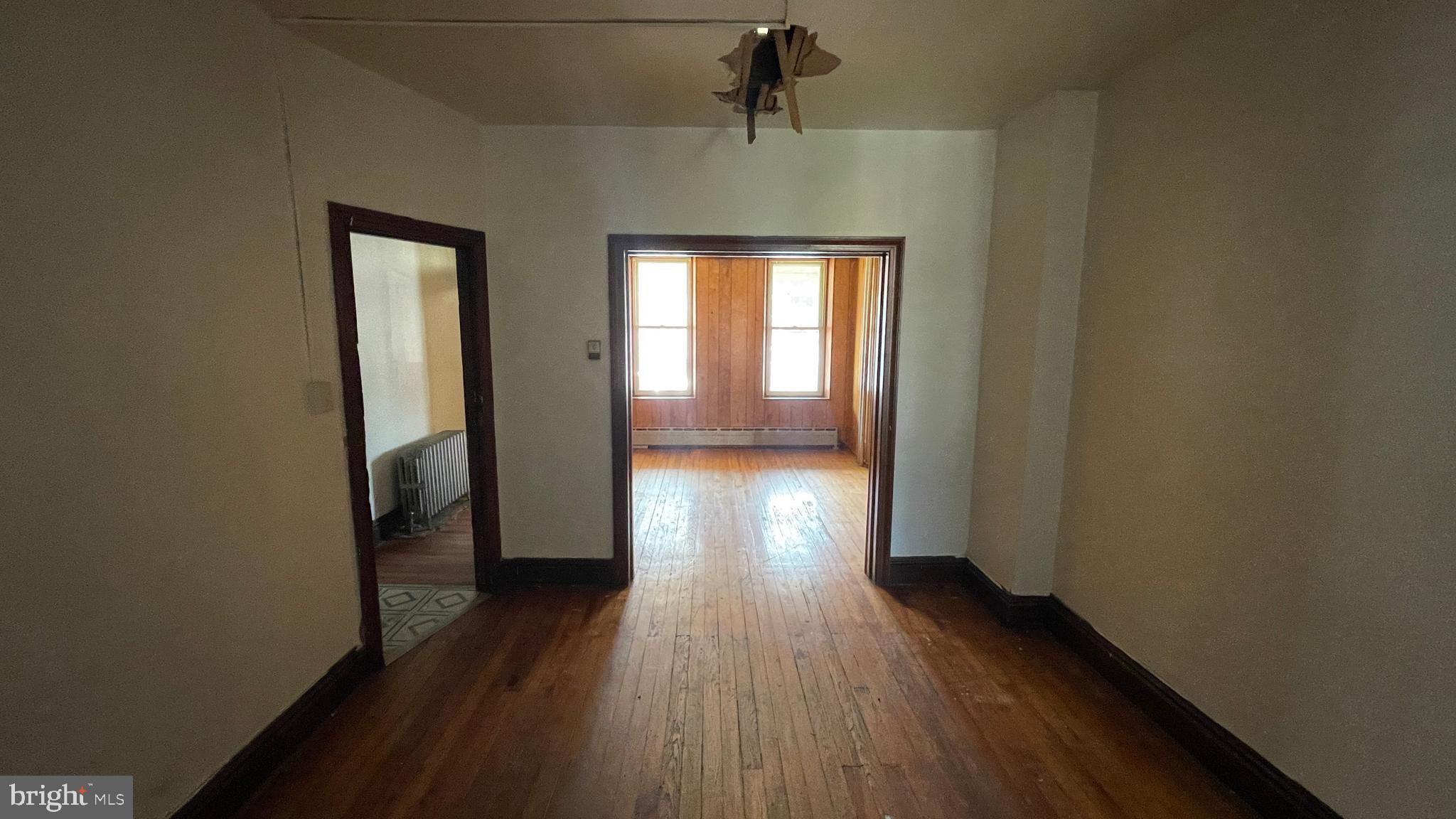 745 W POPLAR STREET