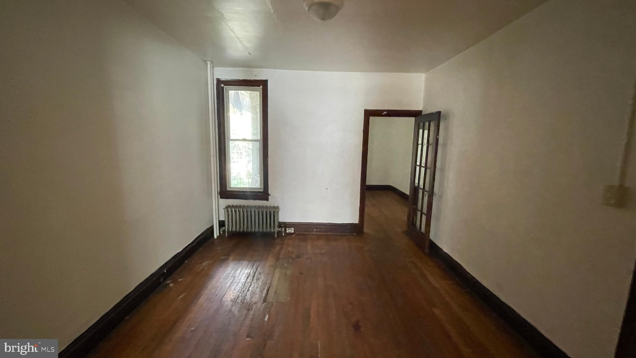 745 W POPLAR STREET