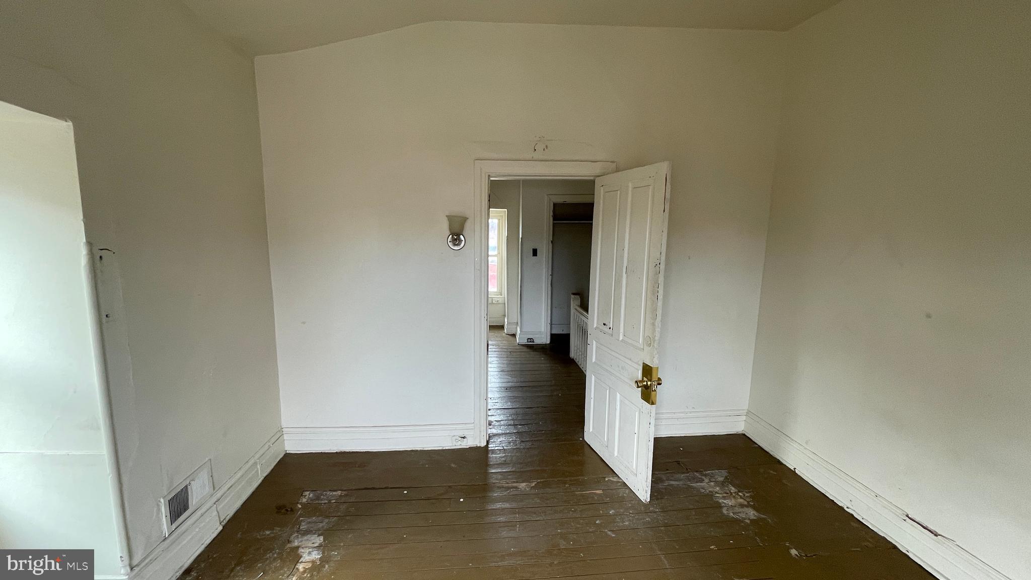 26 N WEST STREET