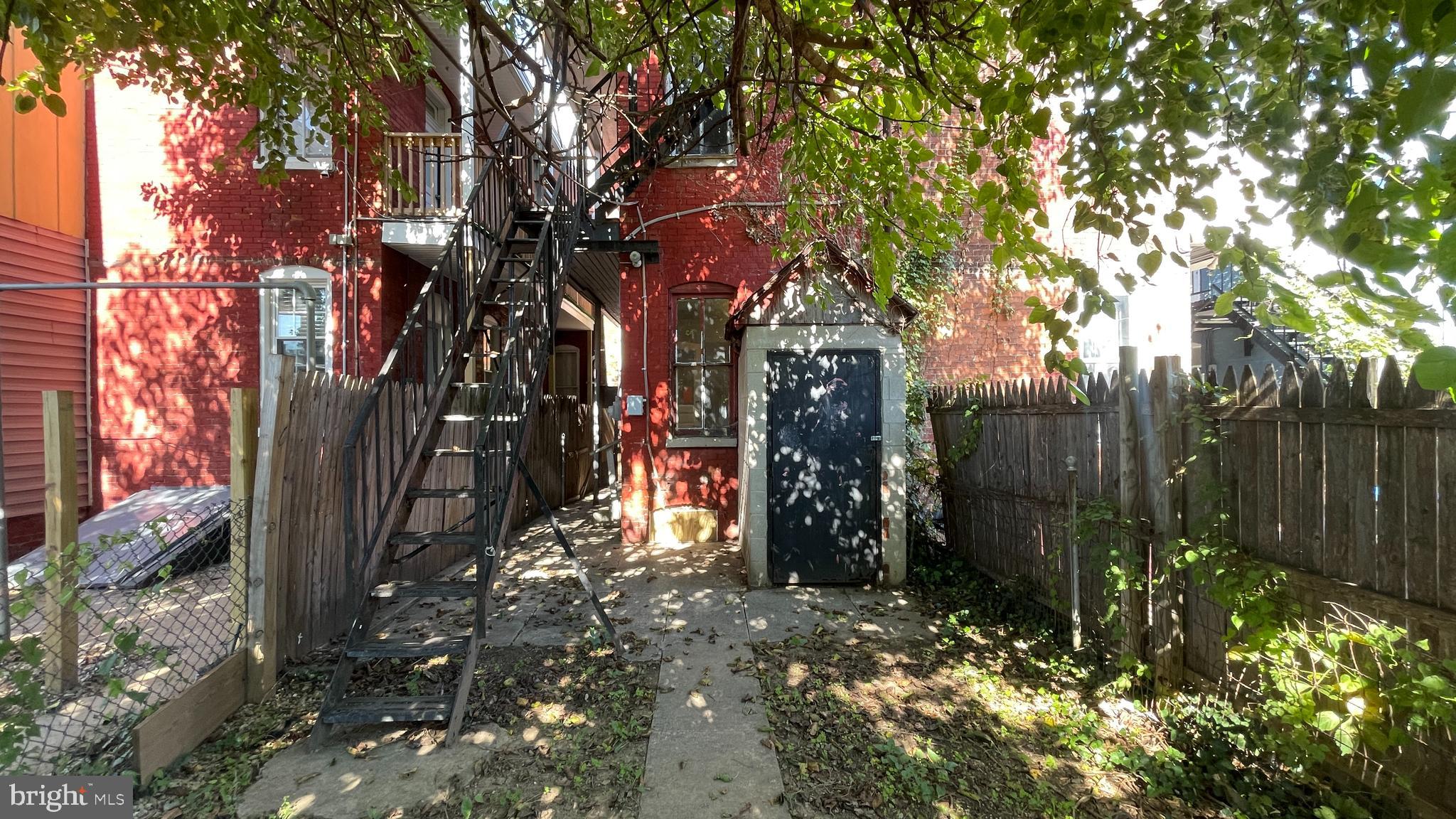 714 W PHILADELPHIA STREET