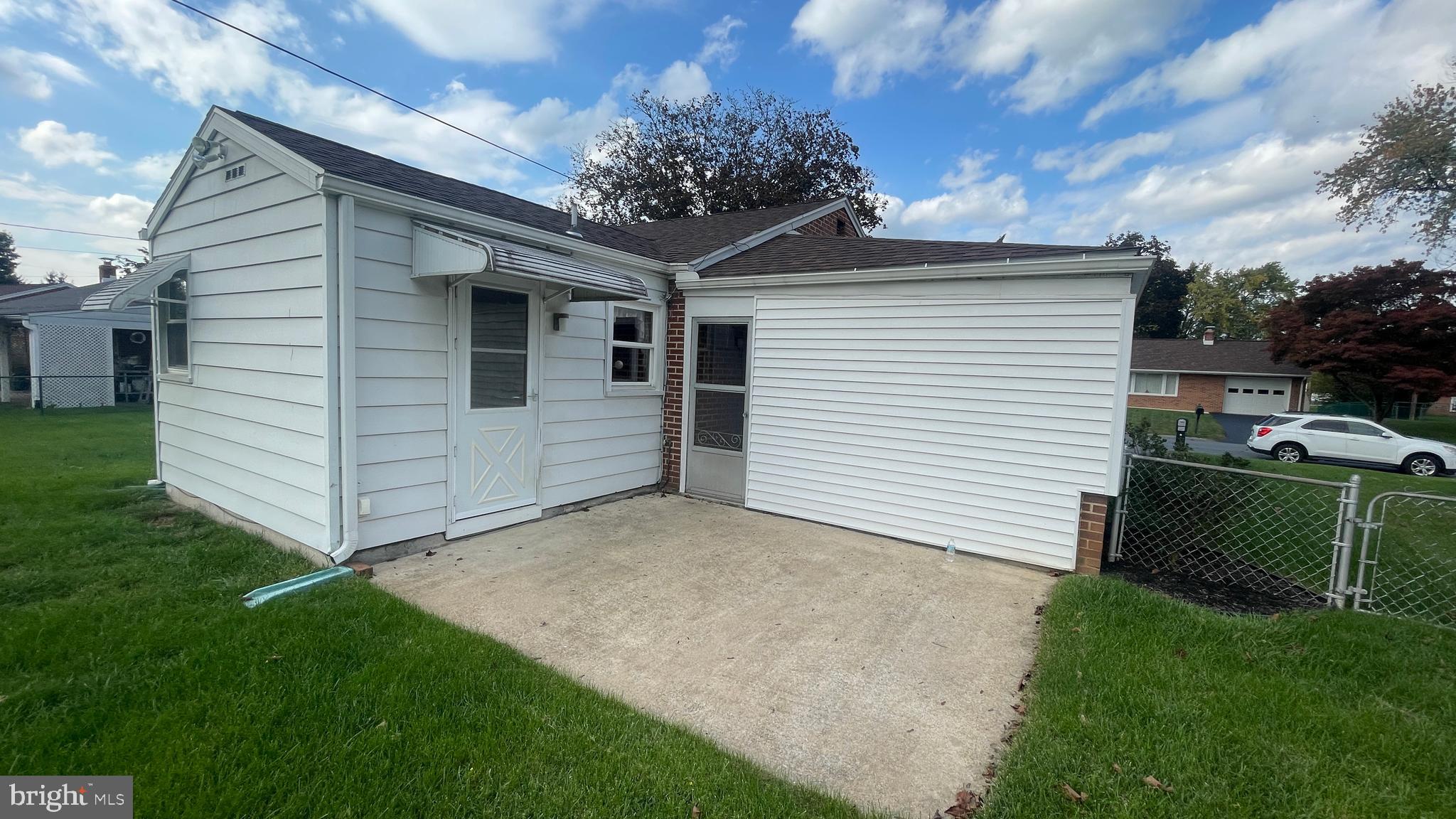20 WOODWARD DRIVE