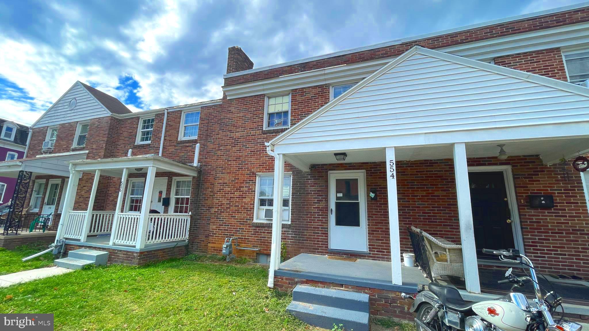 554 WILSON COURT