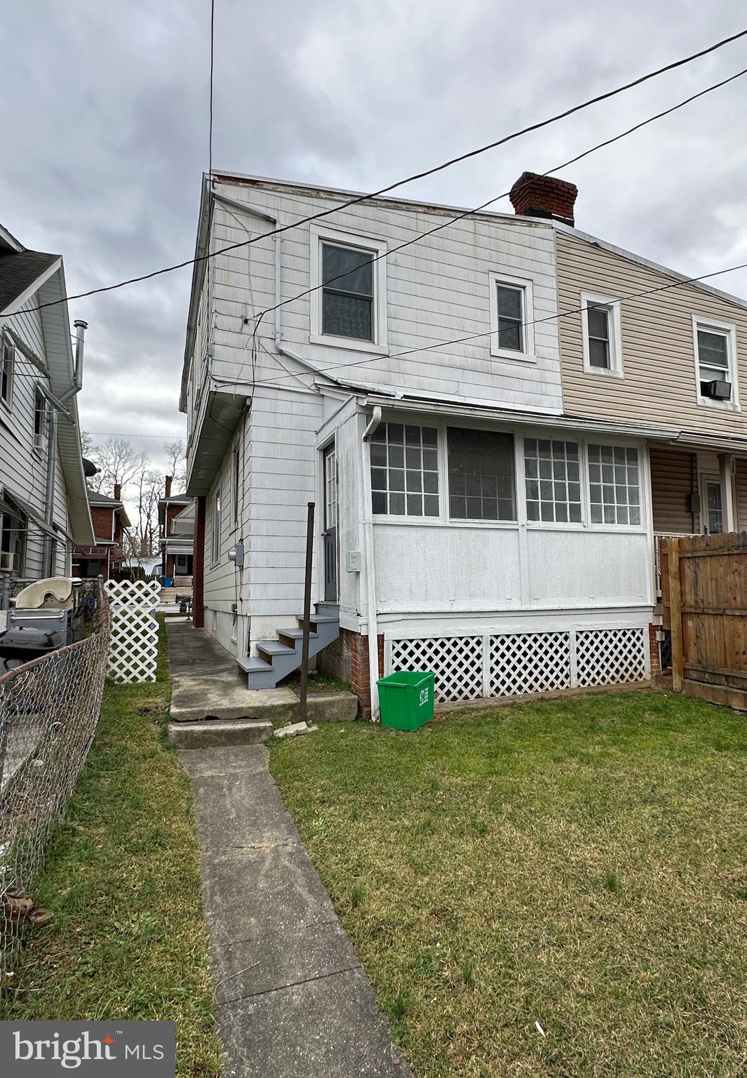 1125 W PRINCESS STREET