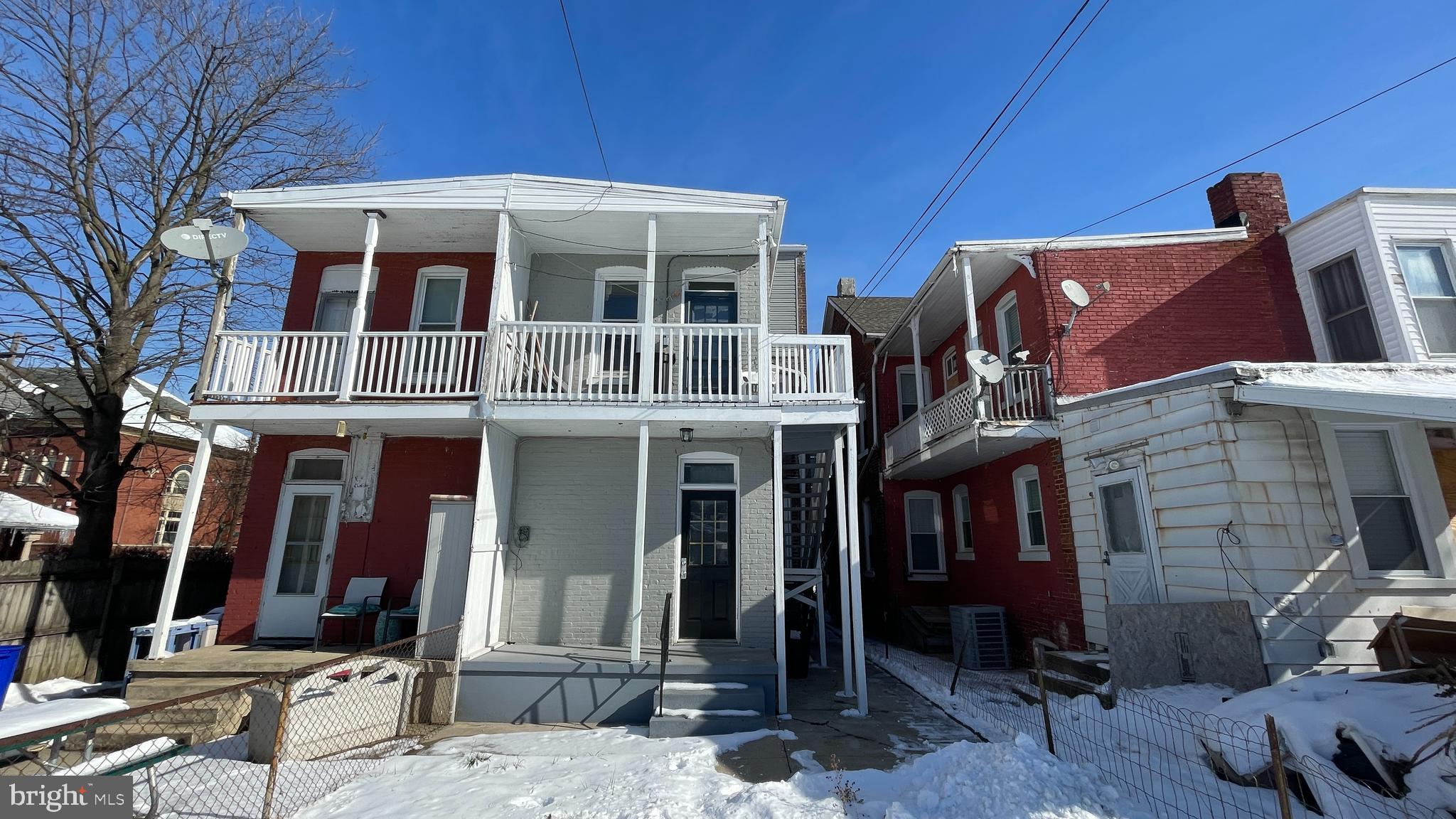 434 N PERSHING AVENUE