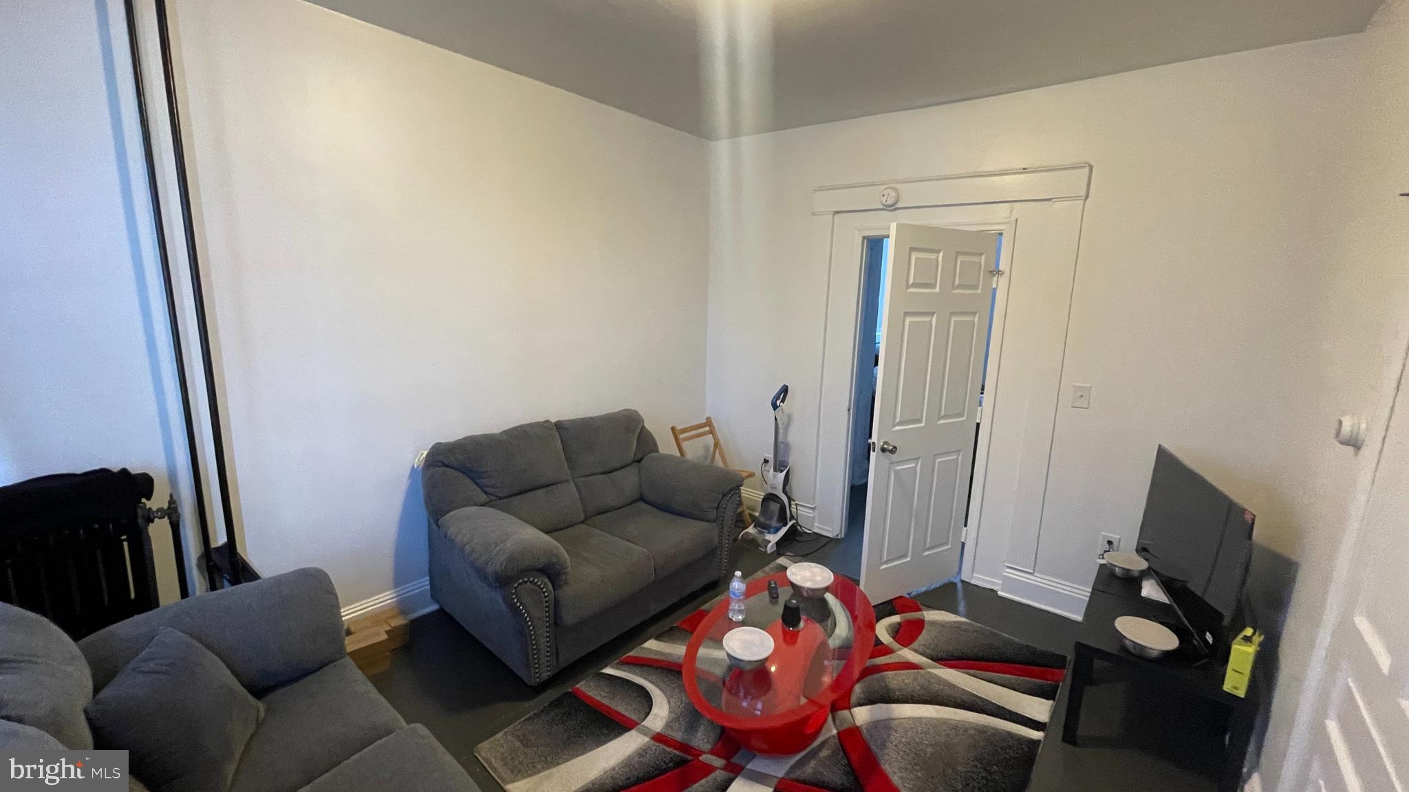 434 N PERSHING AVENUE