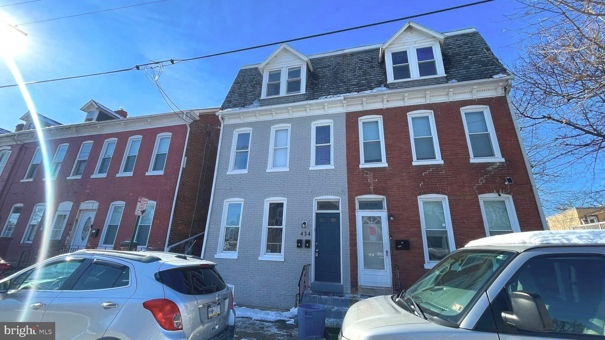 434 N PERSHING AVENUE