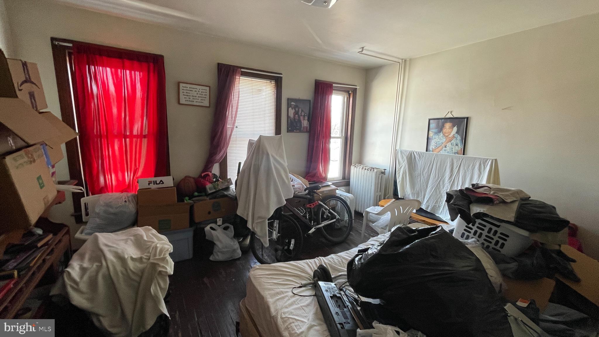 434 N PERSHING AVENUE