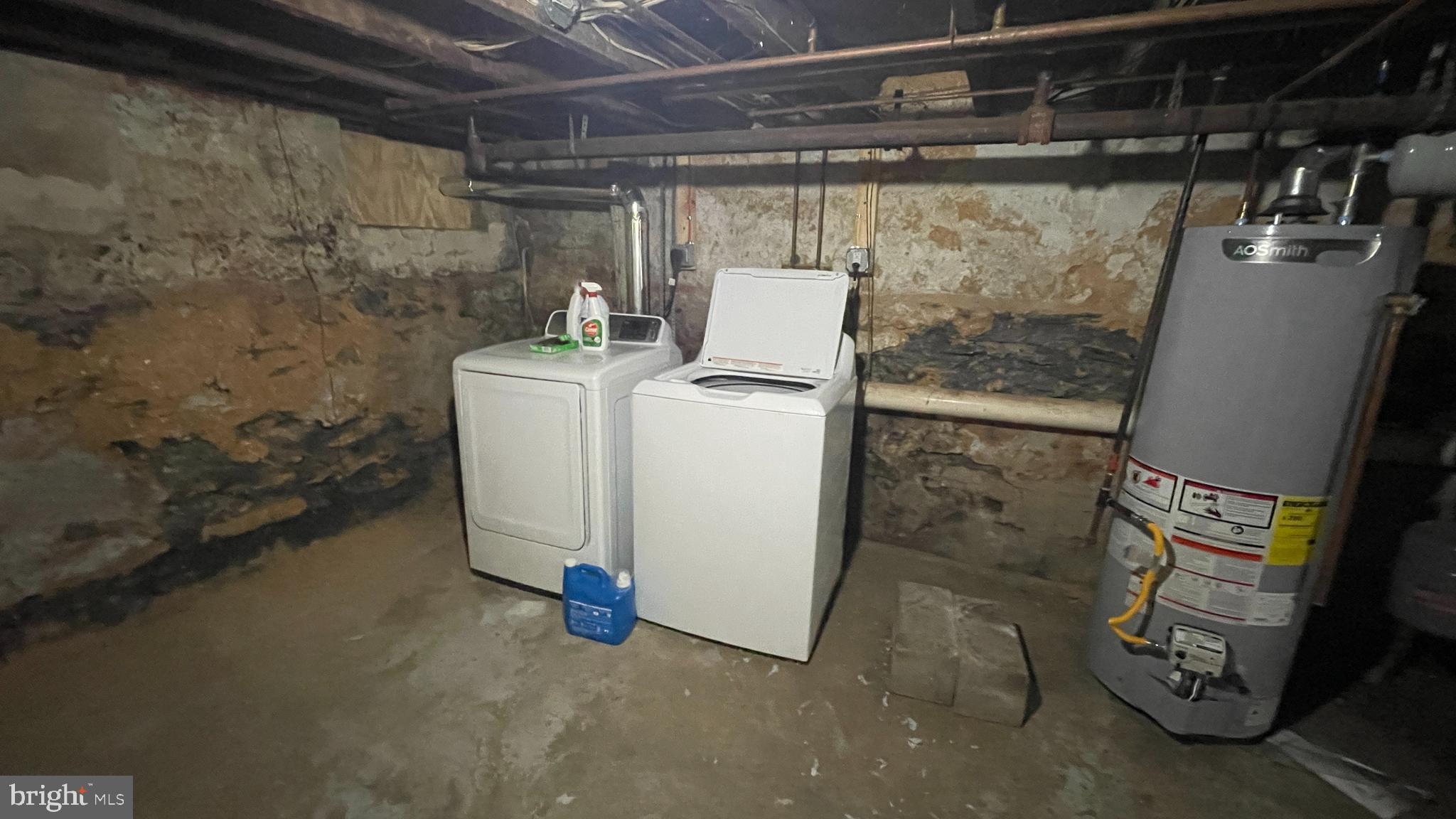 434 N PERSHING AVENUE