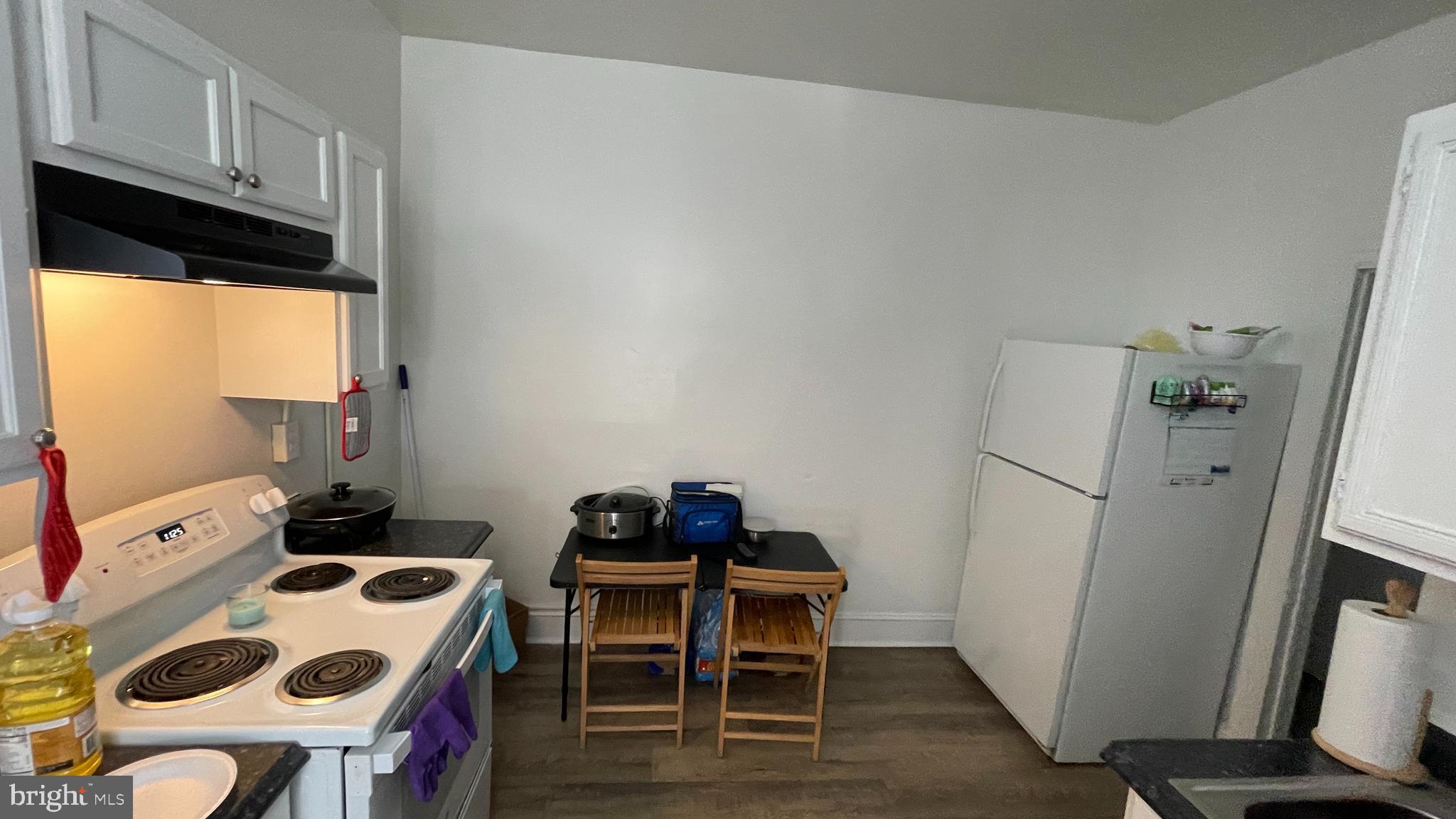 434 N PERSHING AVENUE