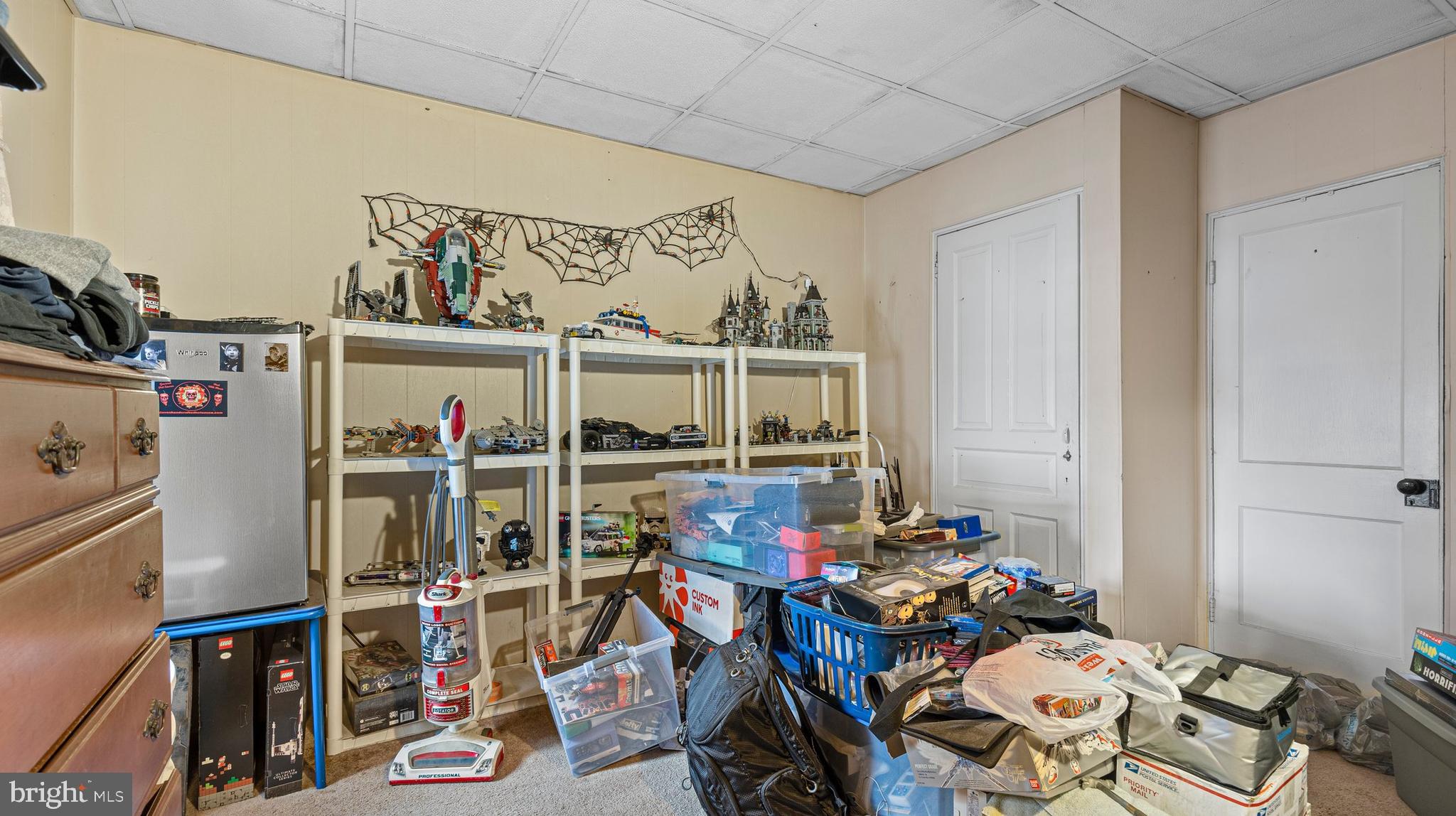 1121 W POPLAR STREET