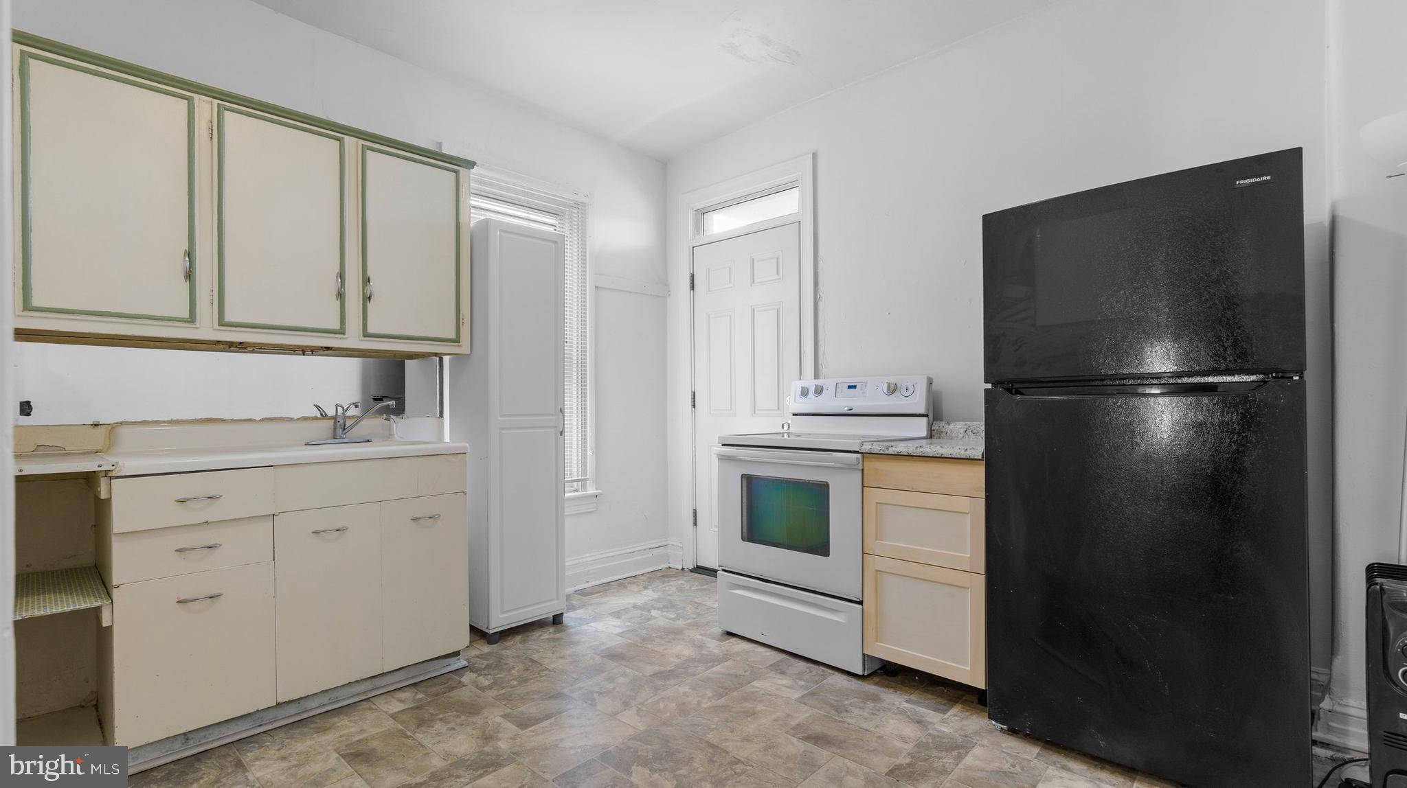 109 S RICHLAND AVENUE