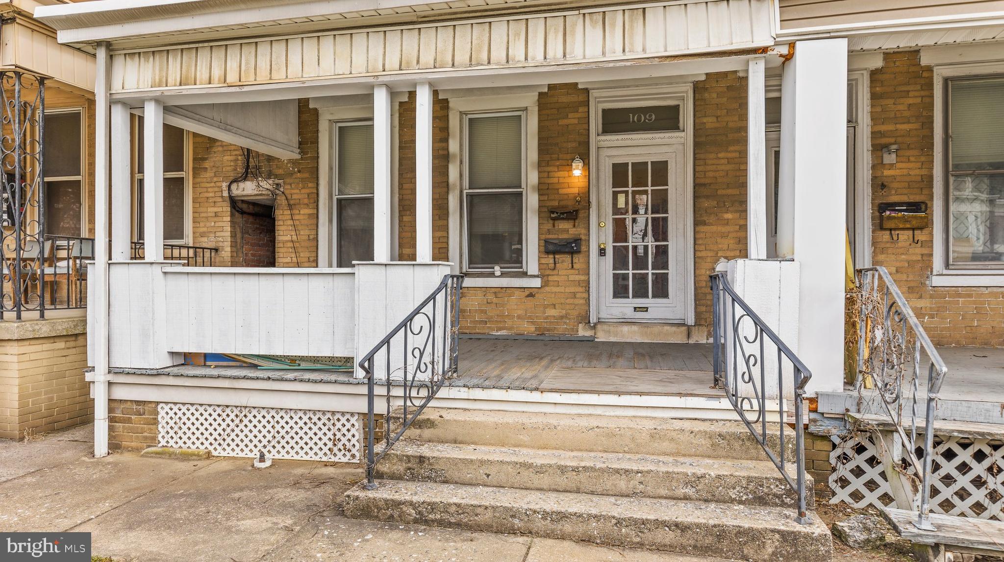 109 S RICHLAND AVENUE