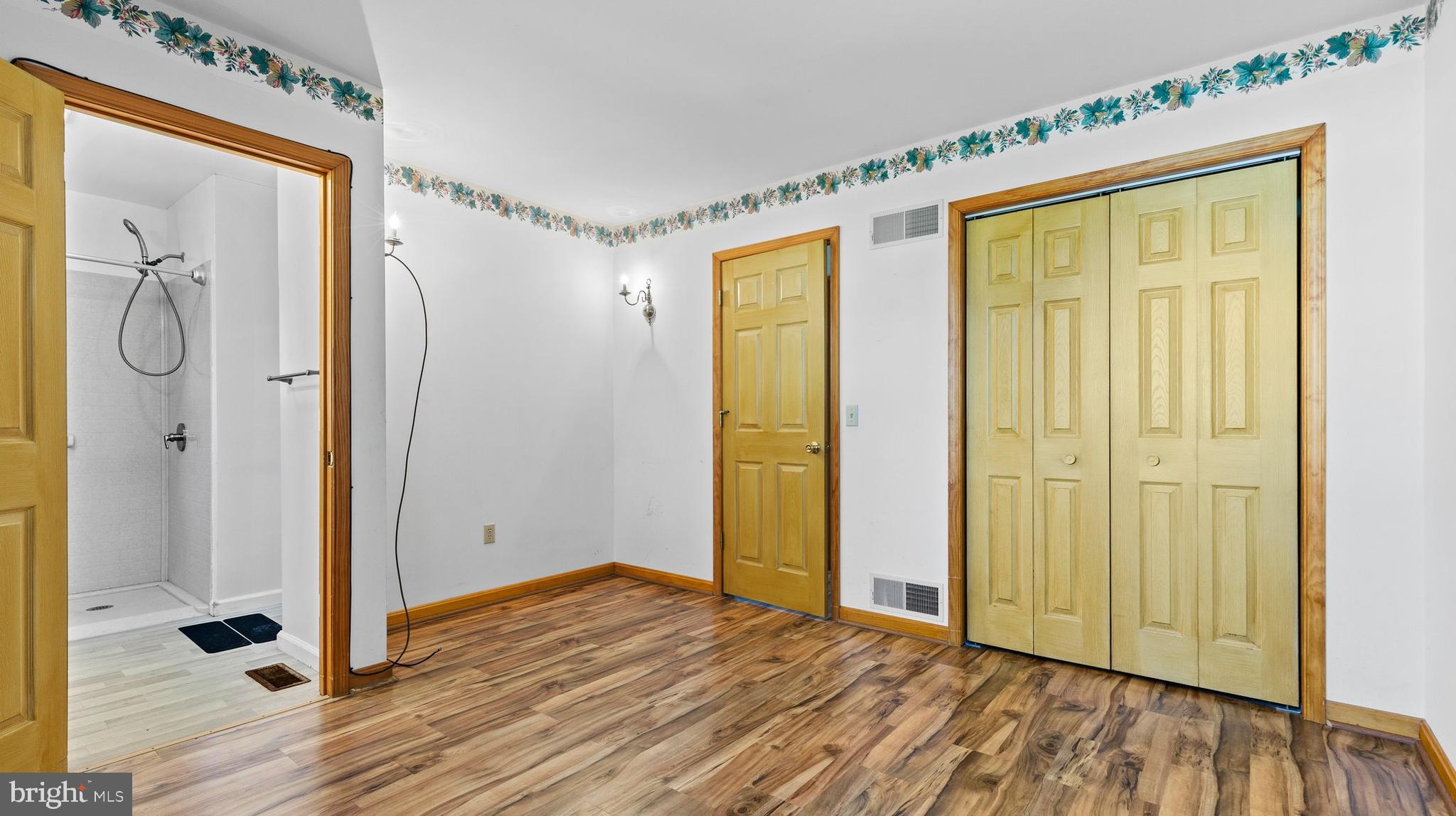 921 STOVERSTOWN ROAD