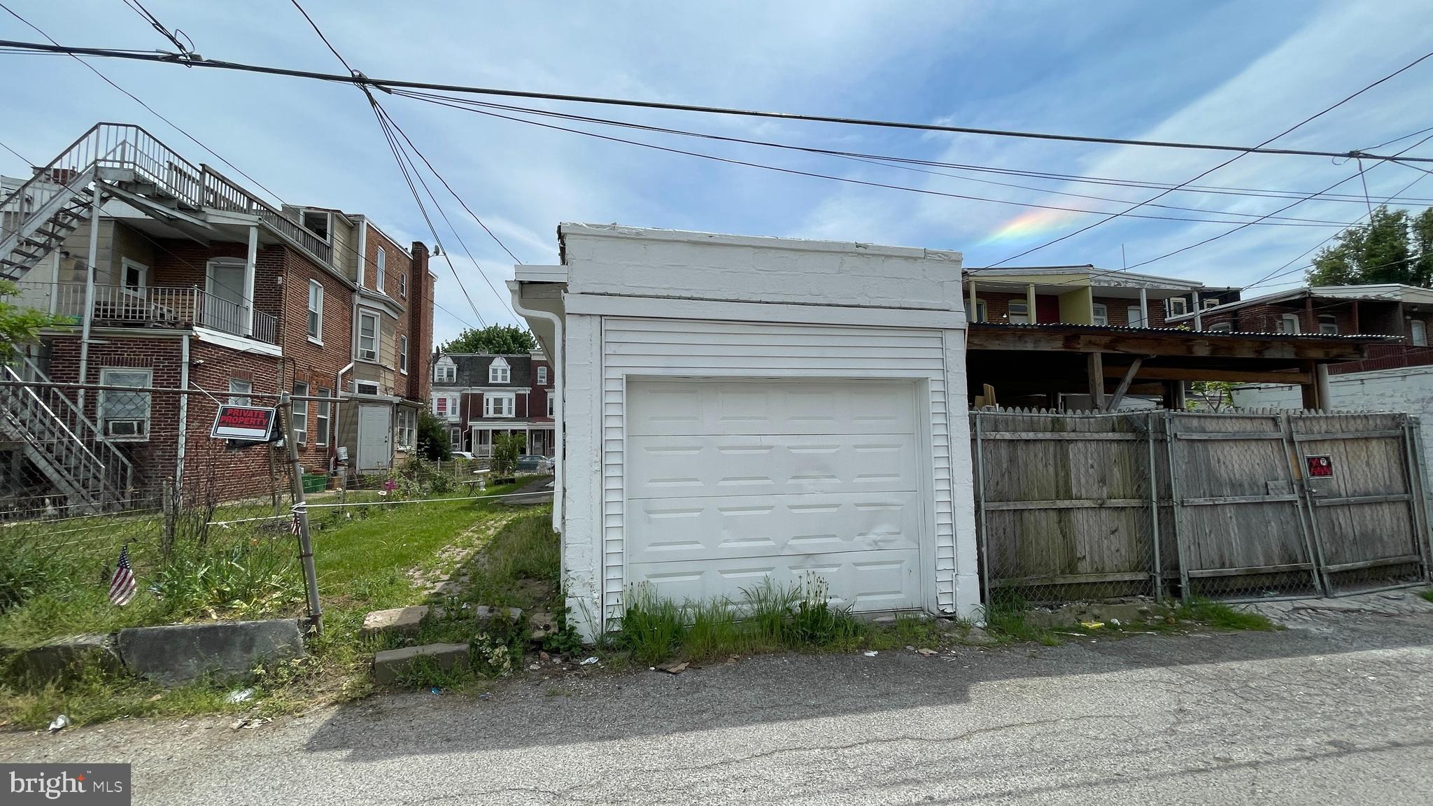 735 W PRINCESS STREET