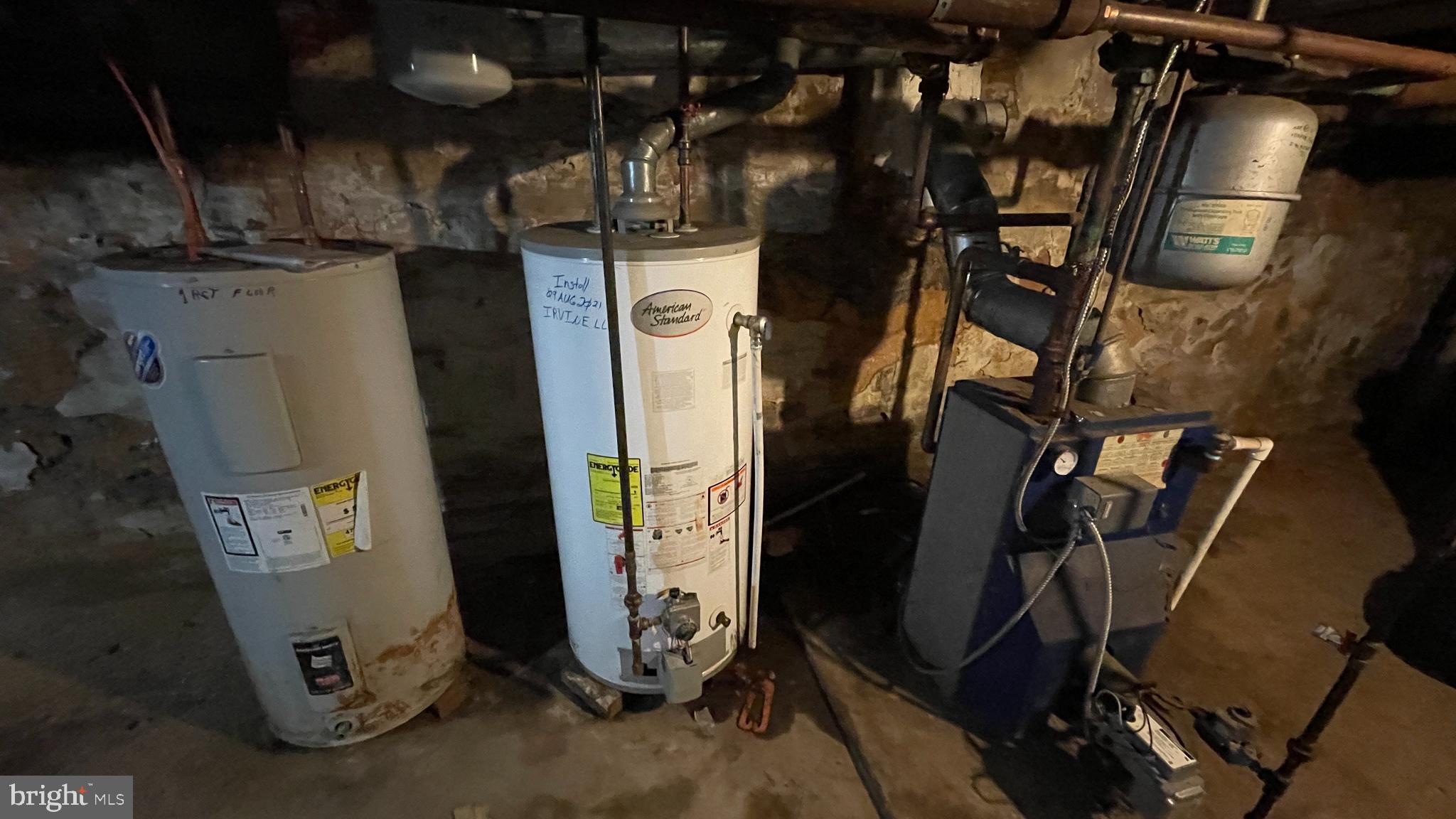 735 W PRINCESS STREET