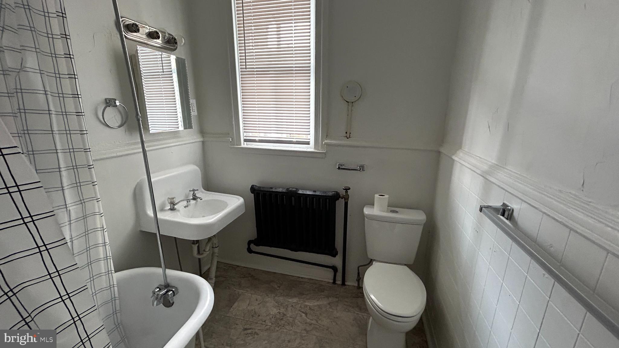 706 ROOSEVELT AVENUE