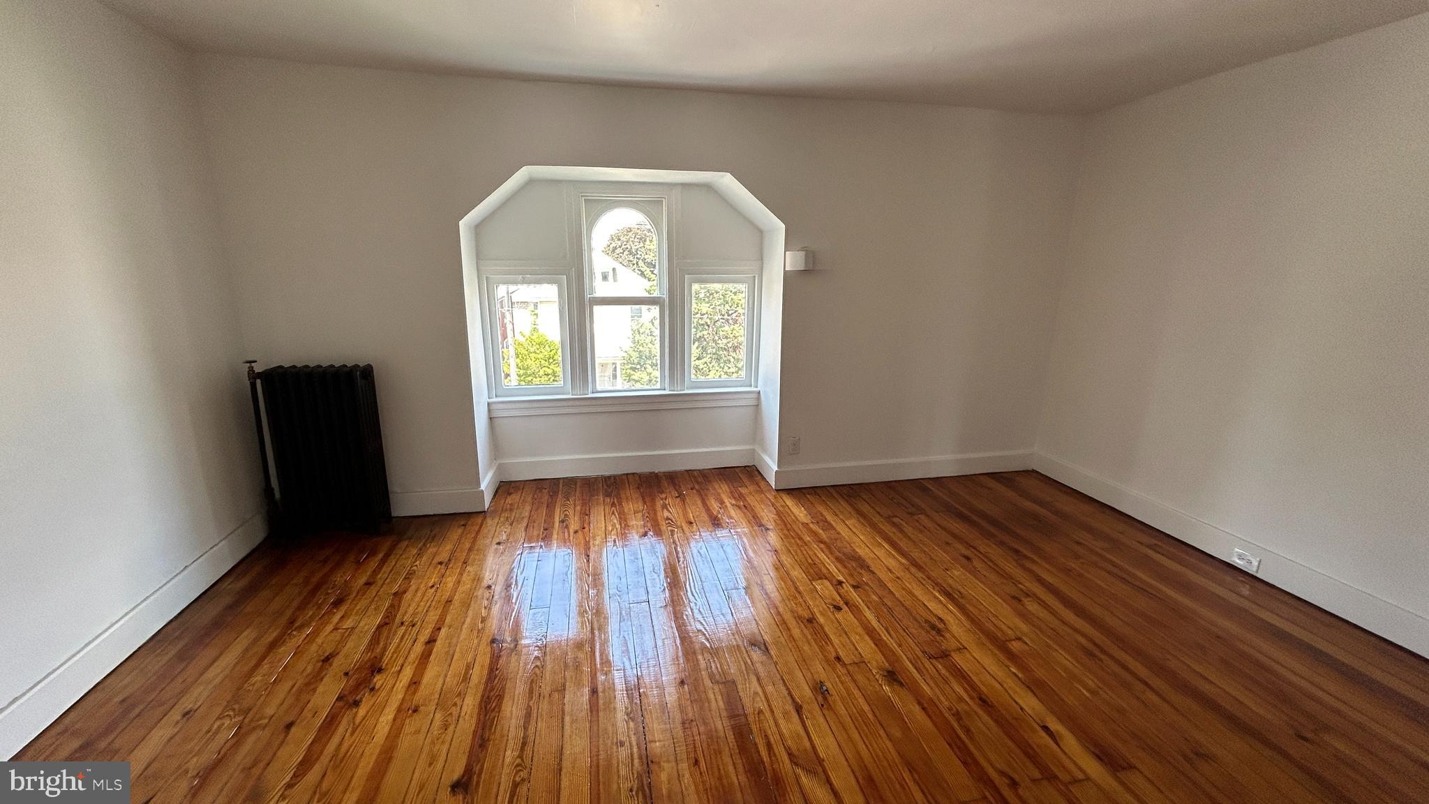 706 ROOSEVELT AVENUE