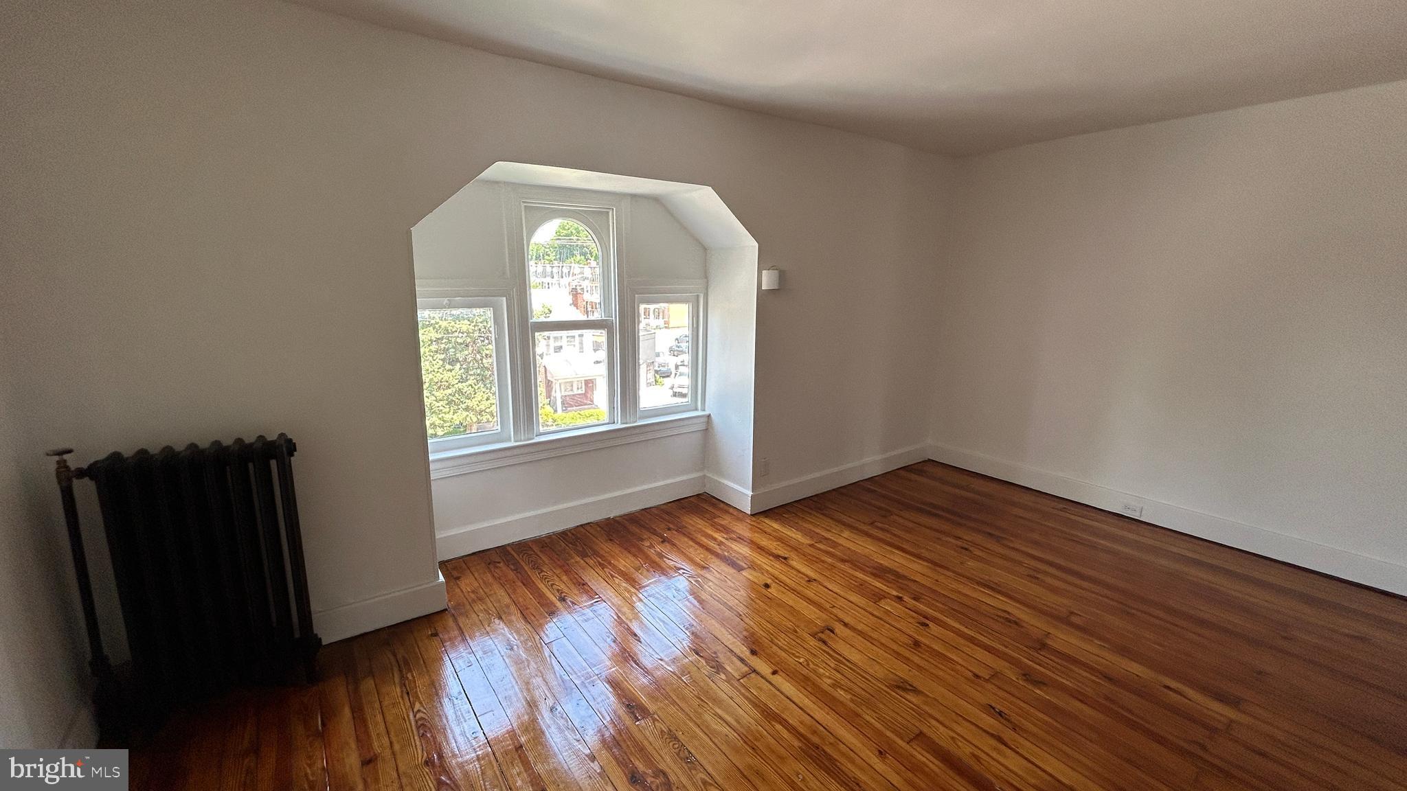 706 ROOSEVELT AVENUE