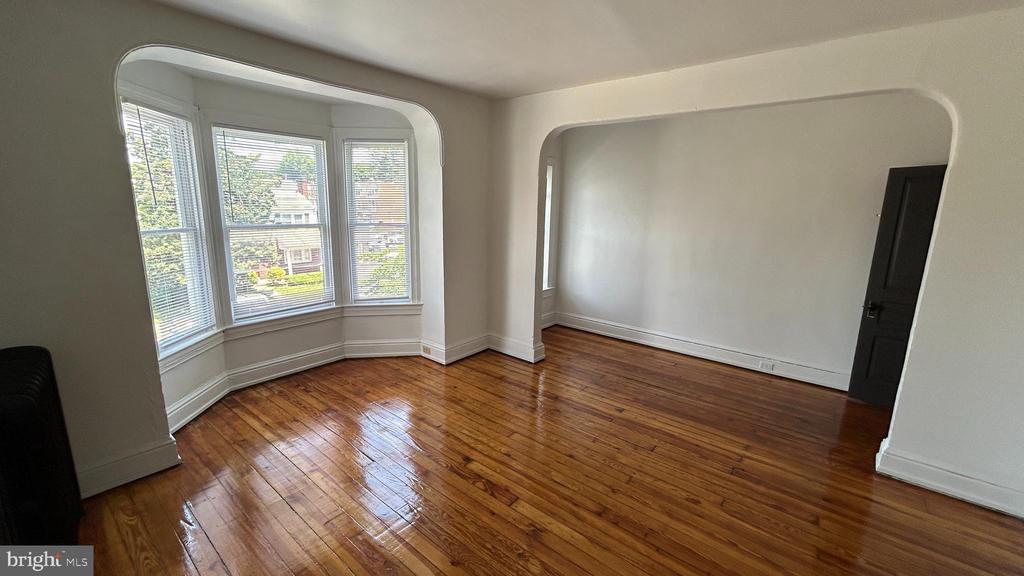 706 ROOSEVELT AVENUE