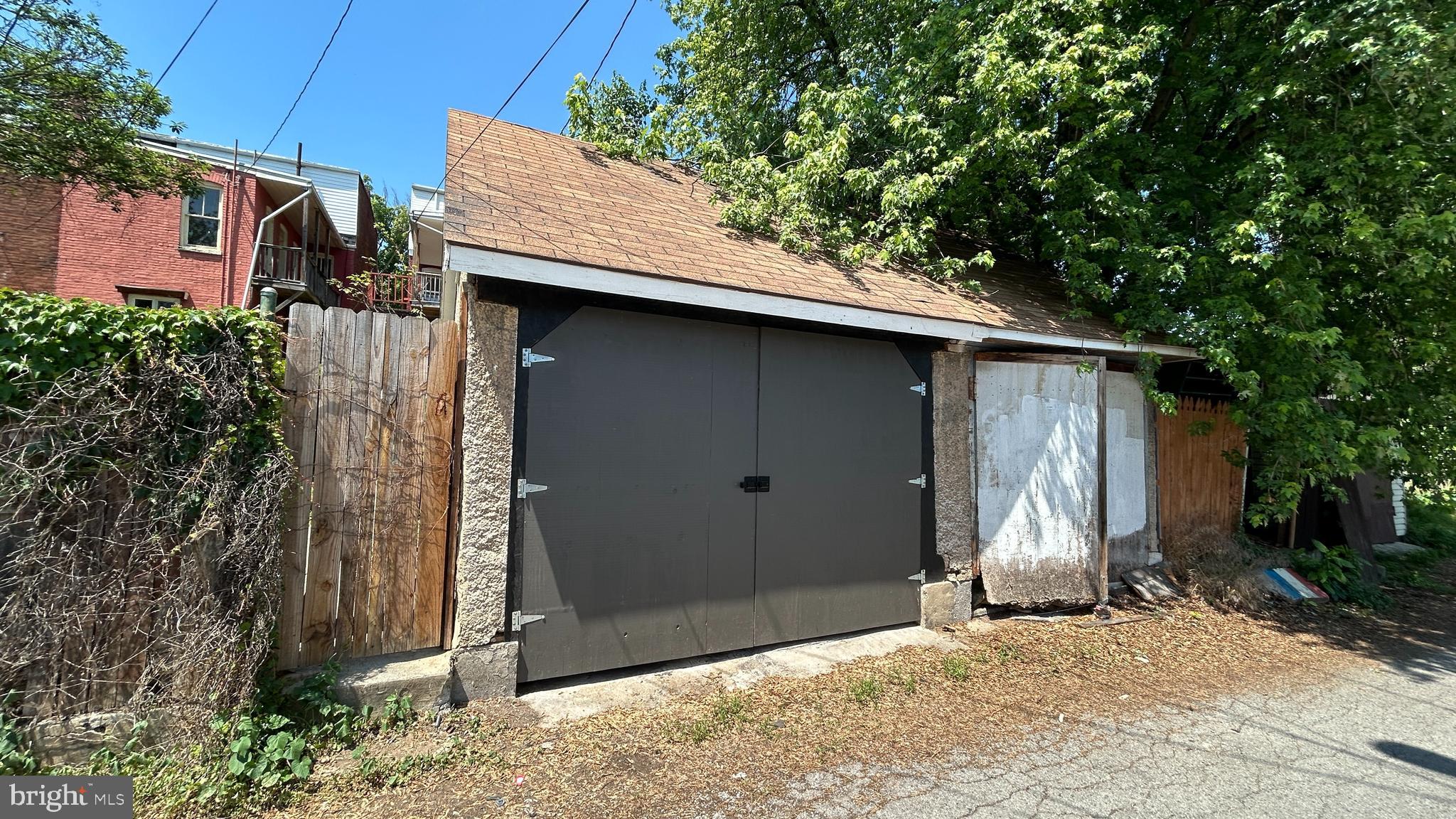 332 W NORTH STREET