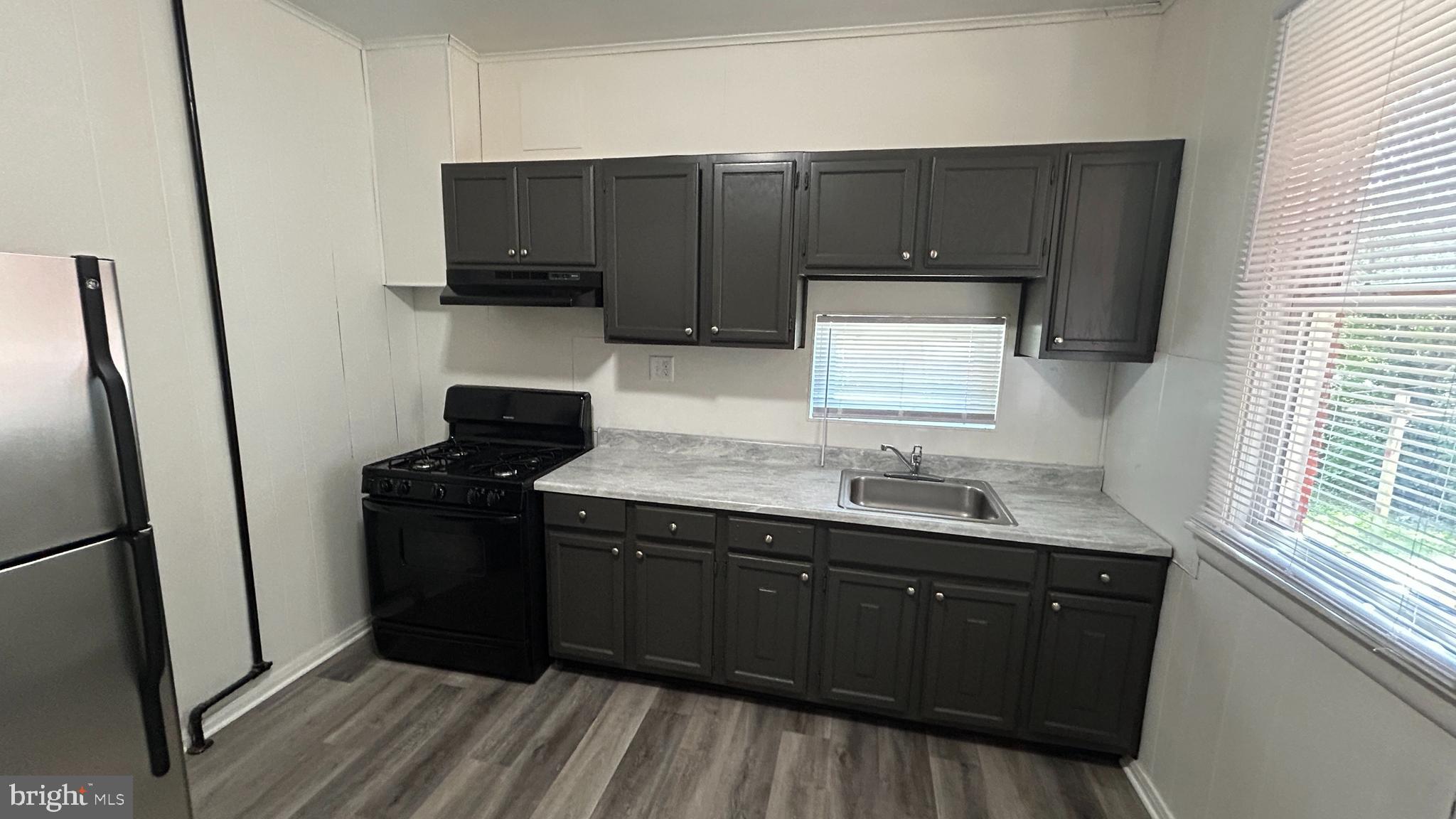 332 W NORTH STREET