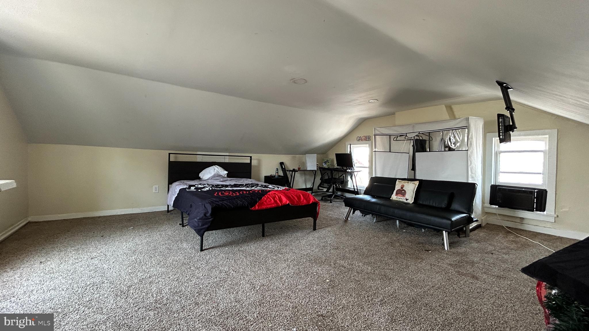 530 W PHILADELPHIA STREET