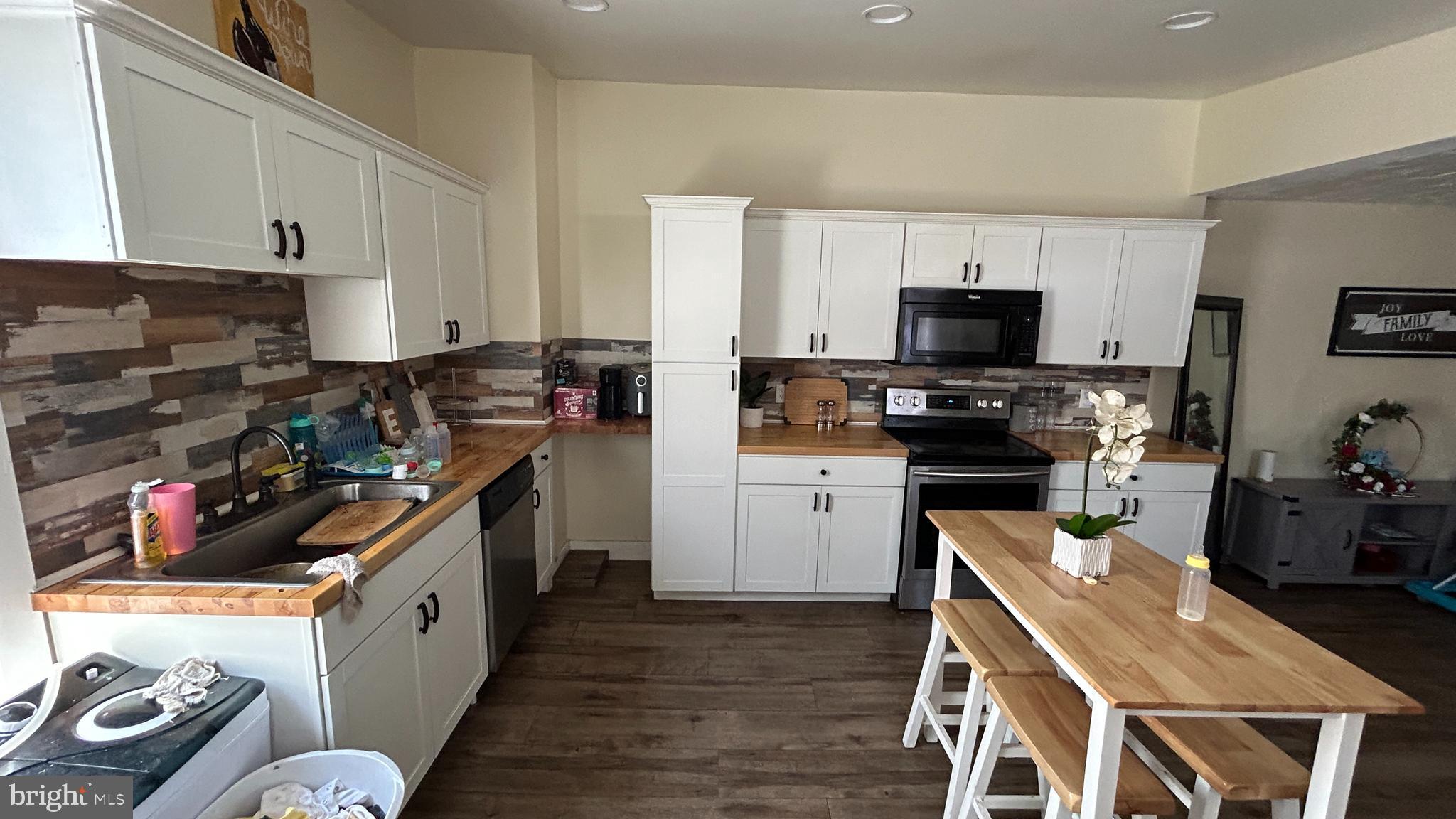 530 W PHILADELPHIA STREET