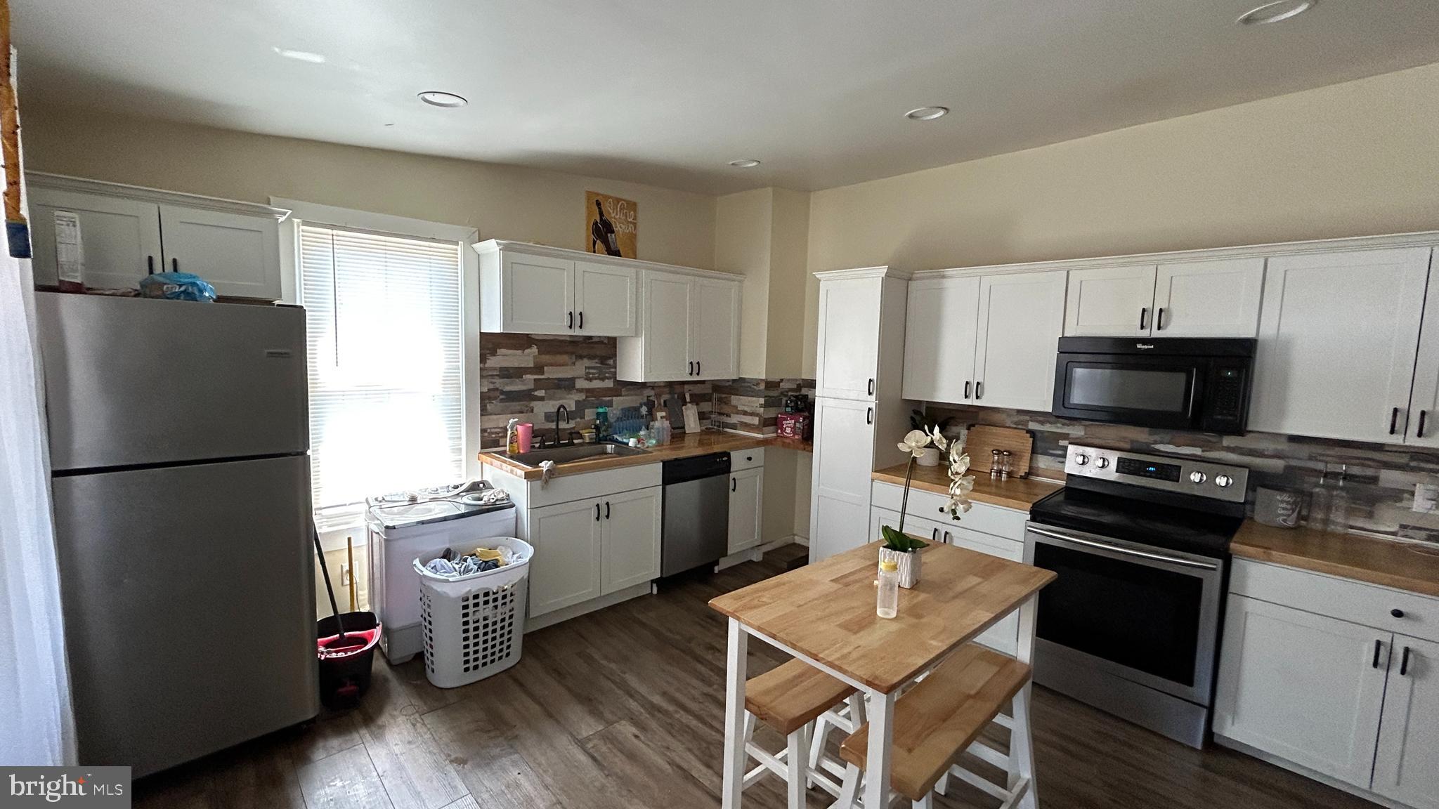 530 W PHILADELPHIA STREET